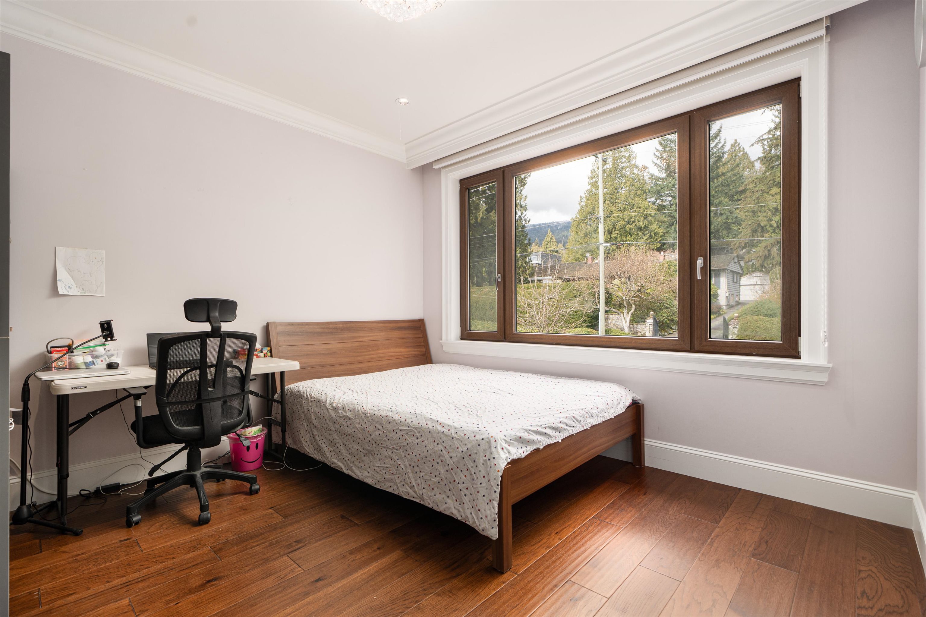 Listing image of 1410 MATHERS AVENUE
