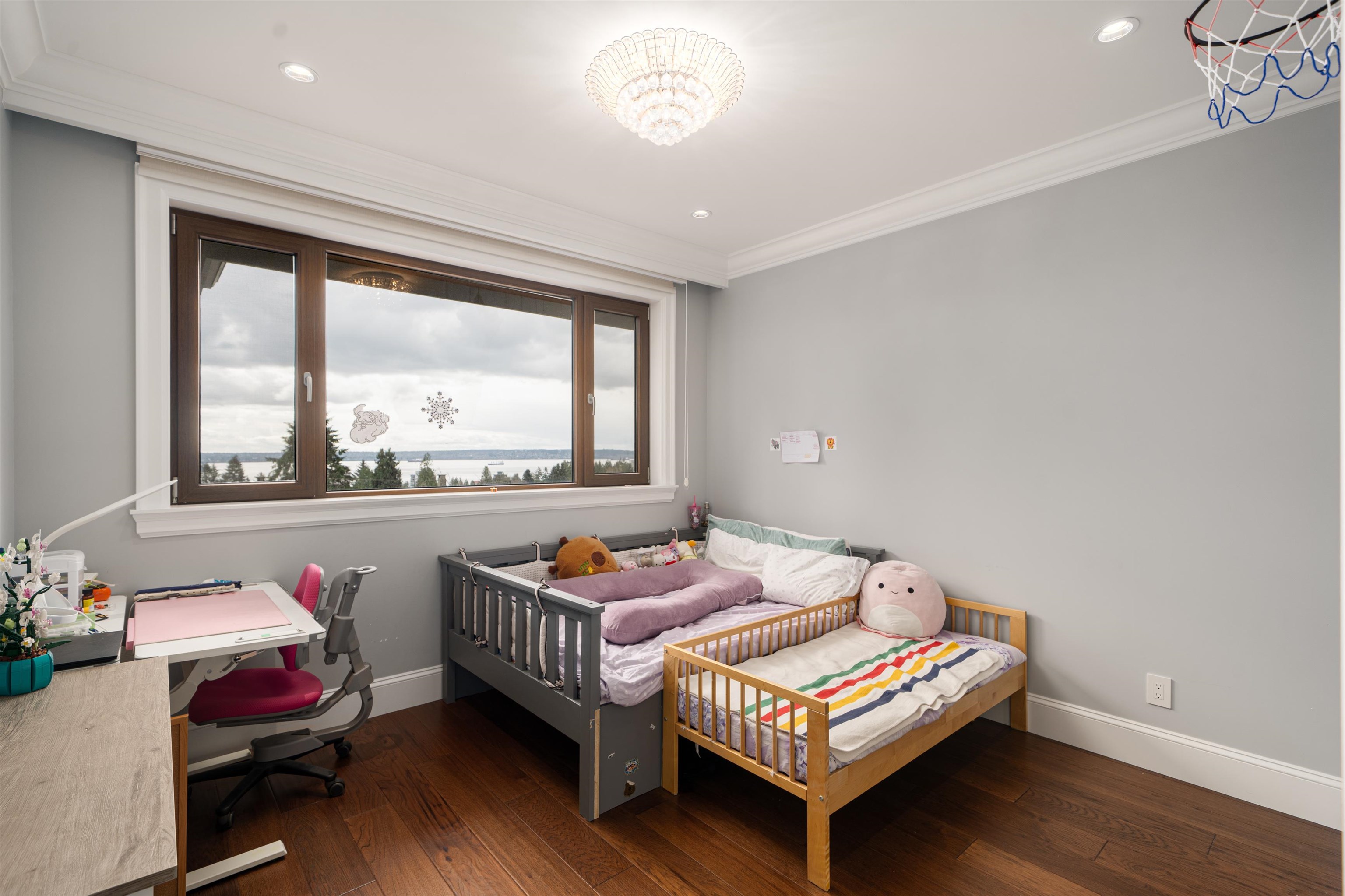 Listing image of 1410 MATHERS AVENUE