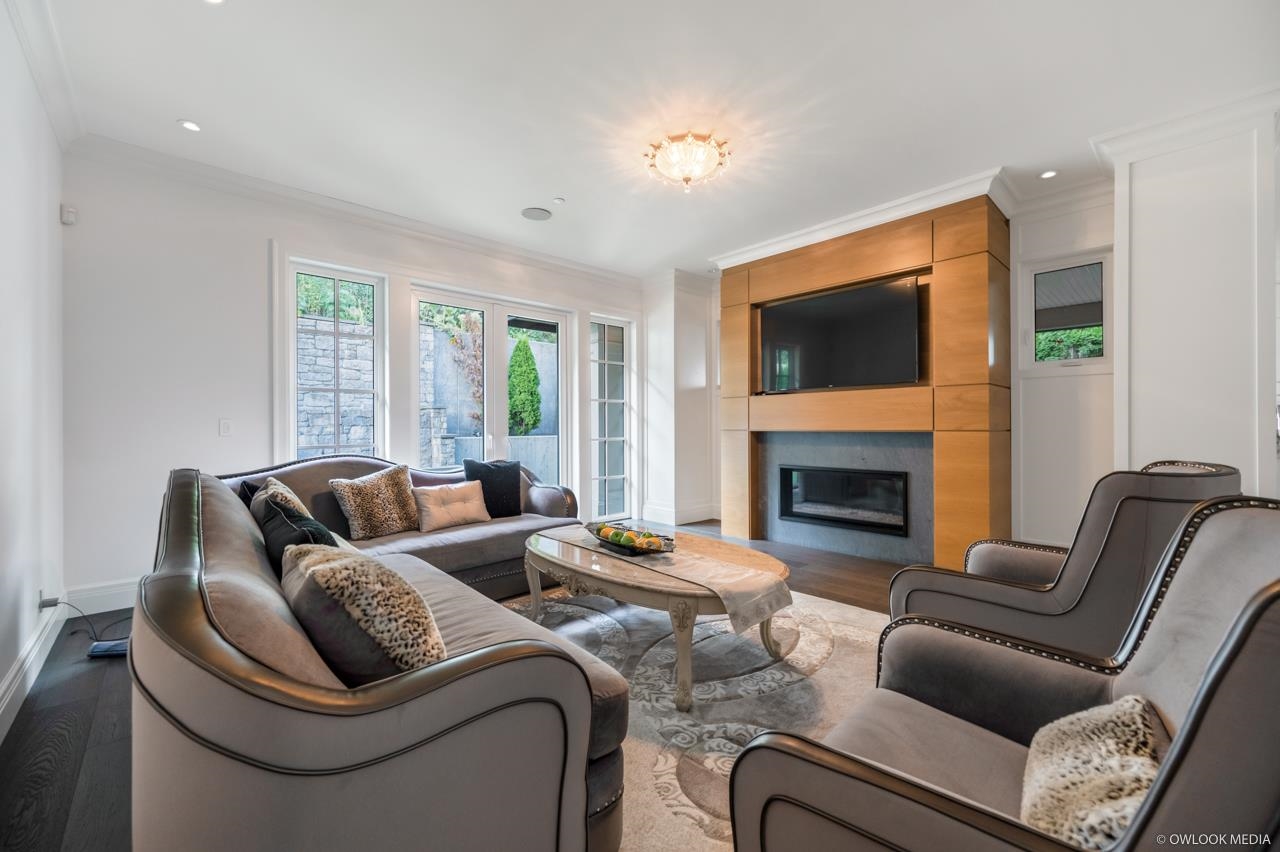 Listing image of 1485 CAMELOT ROAD