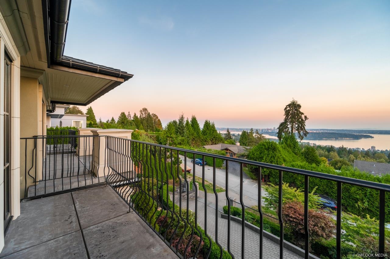 Listing image of 1485 CAMELOT ROAD