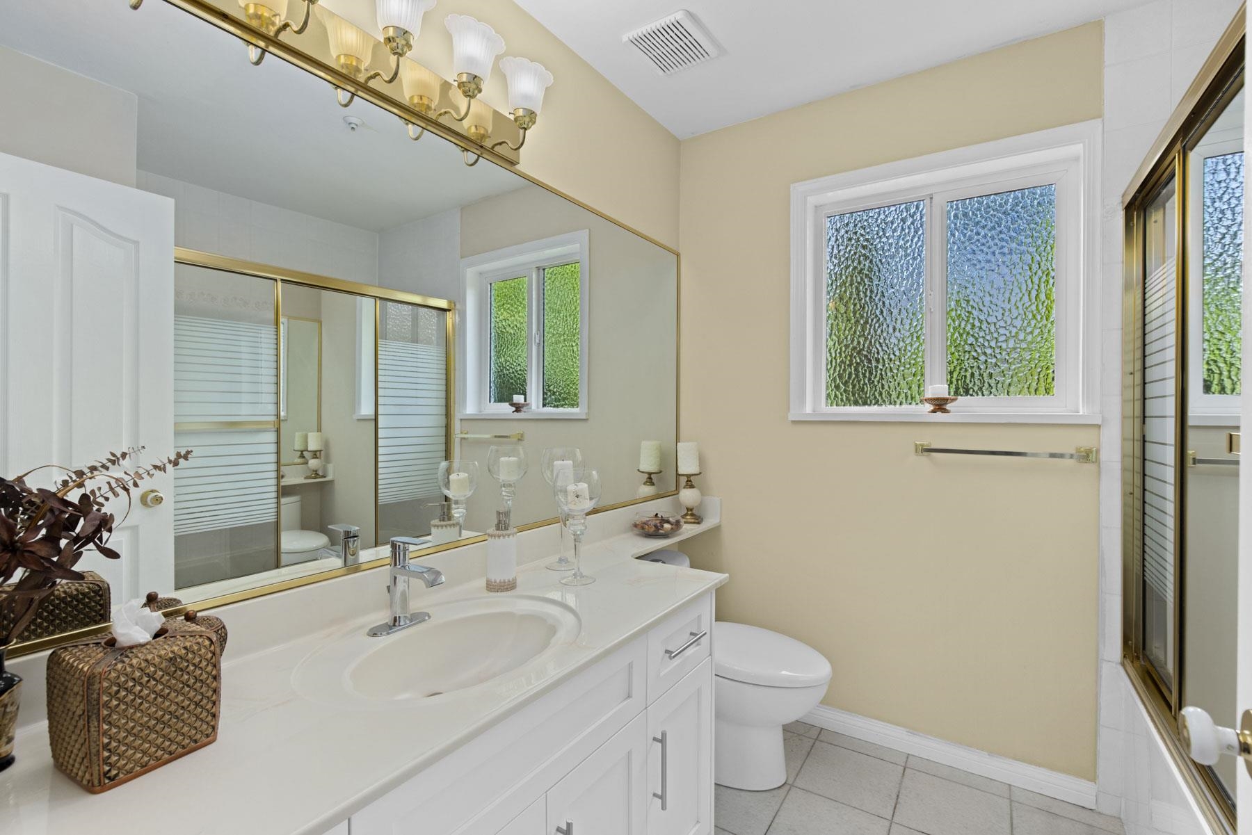 Listing image of 1426 FULTON AVENUE