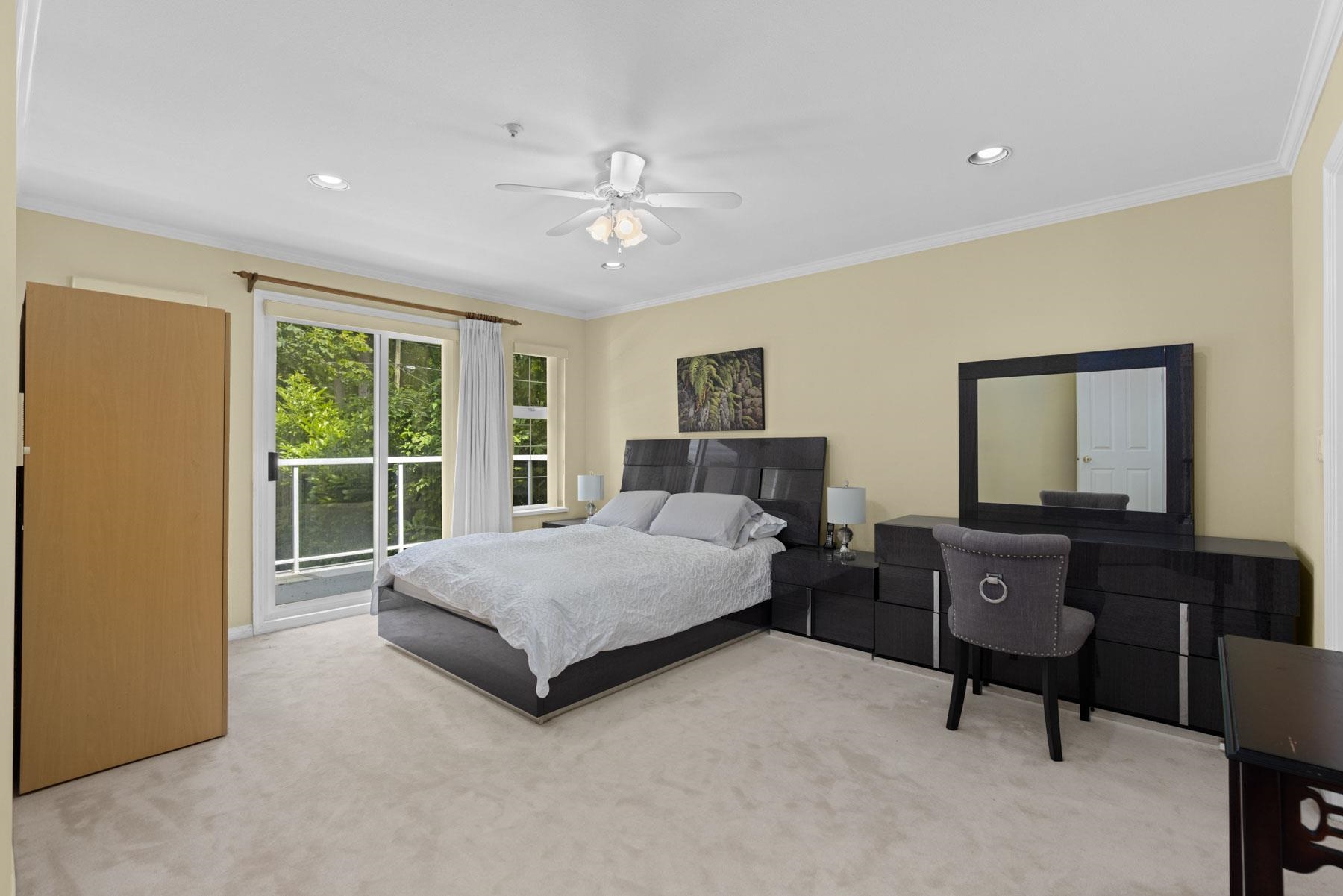 Listing image of 1426 FULTON AVENUE