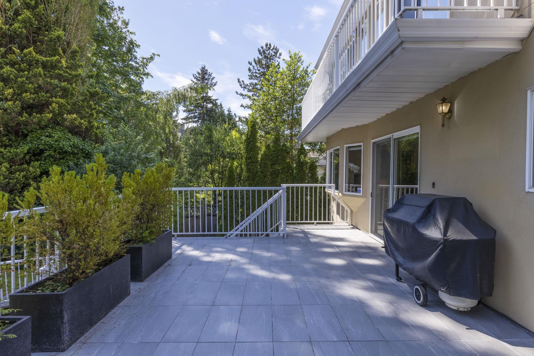 Listing image of 1426 FULTON AVENUE