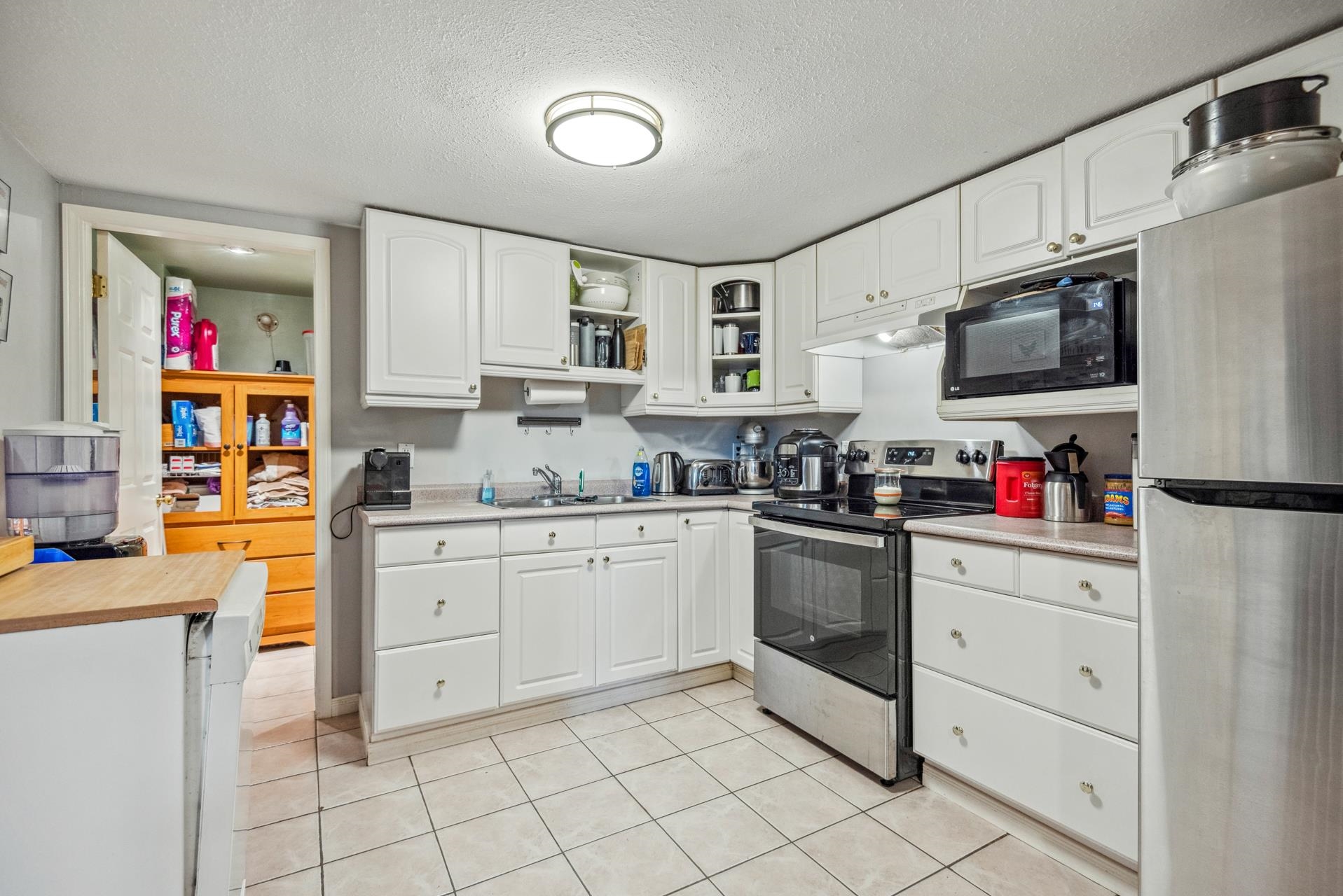 Listing image of 1162 SHAVINGTON STREET