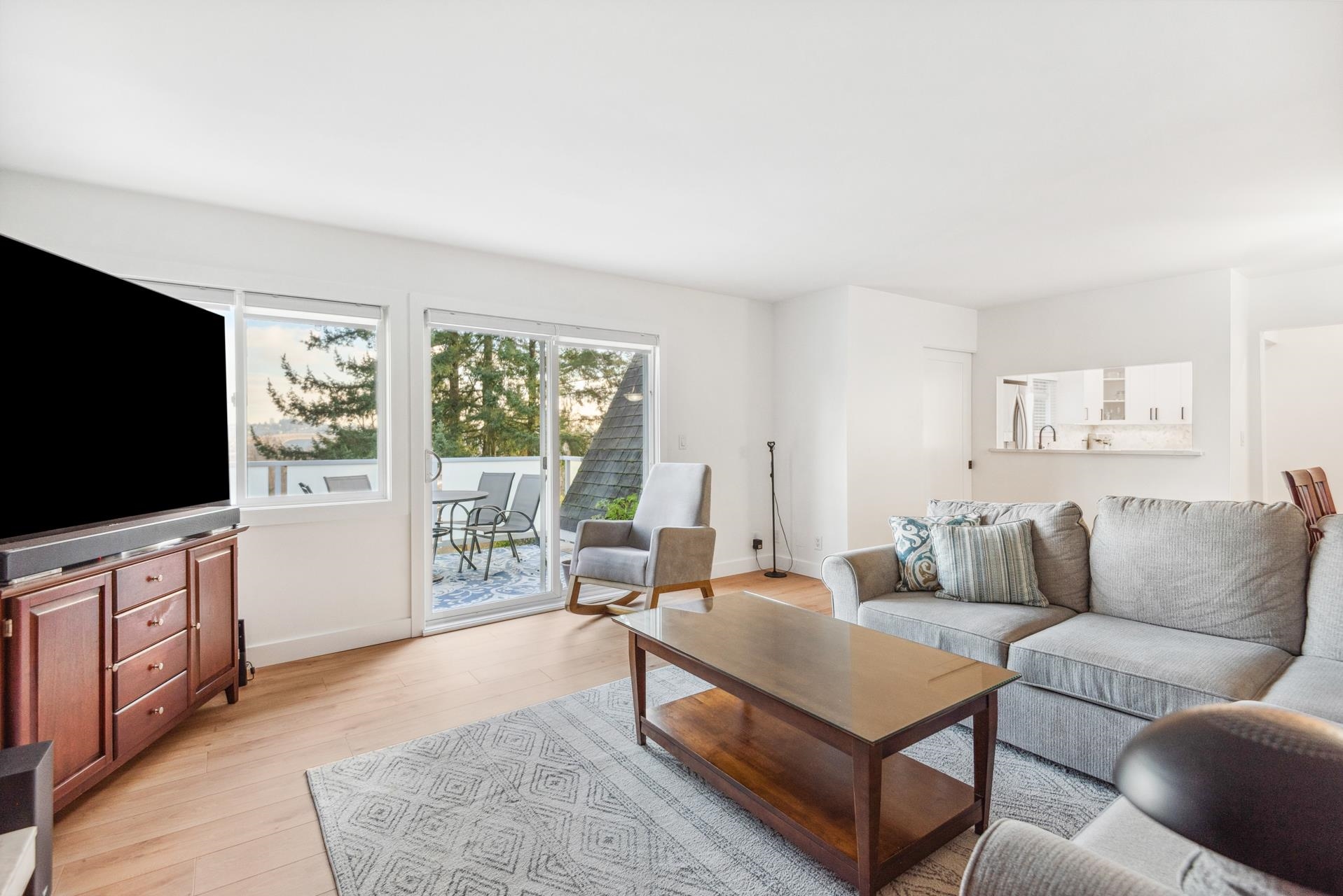 Listing image of 1162 SHAVINGTON STREET