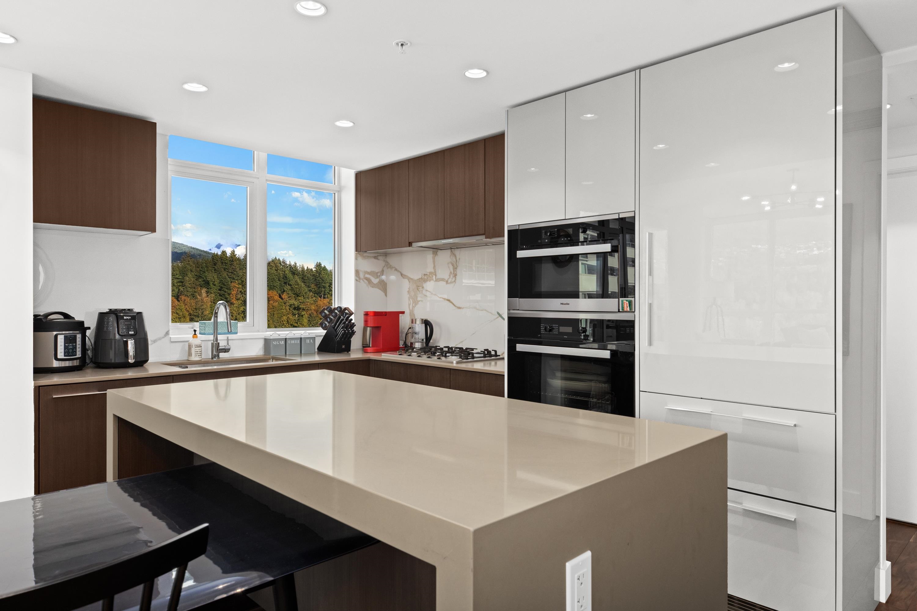 Listing image of 1107 1632 LIONS GATE LANE