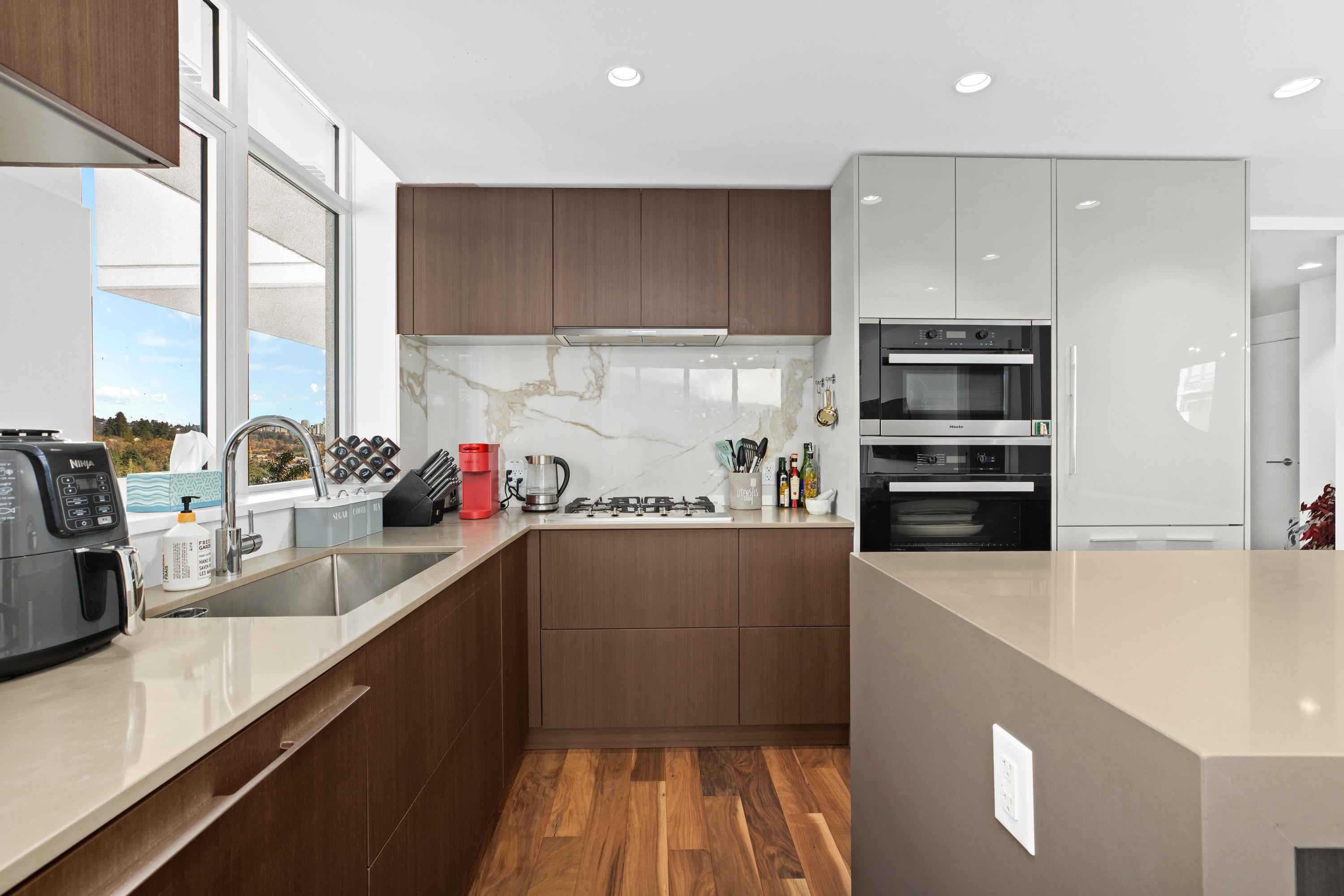 Listing image of 1107 1632 LIONS GATE LANE