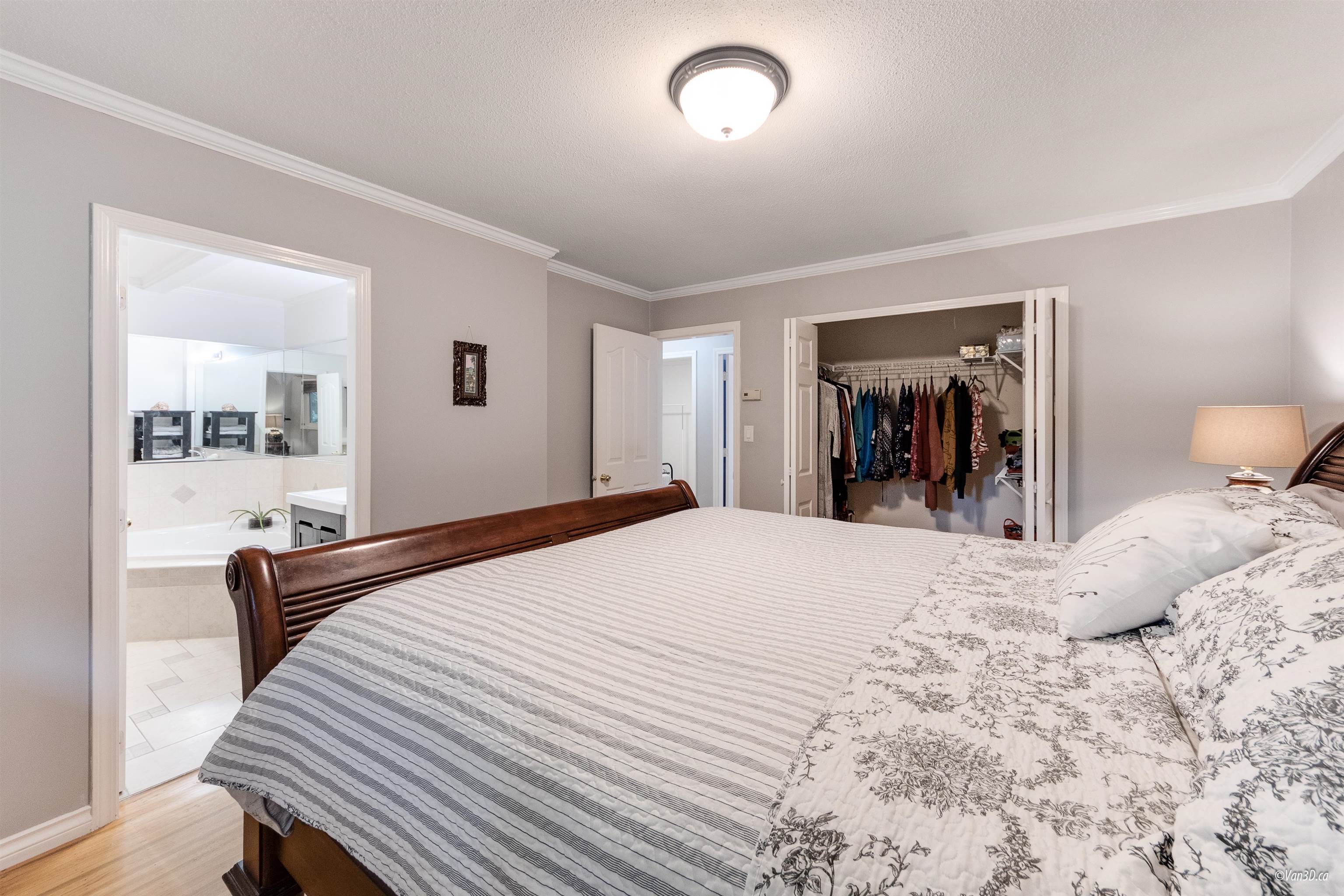 Listing image of 4540 MOUNTAIN HIGHWAY