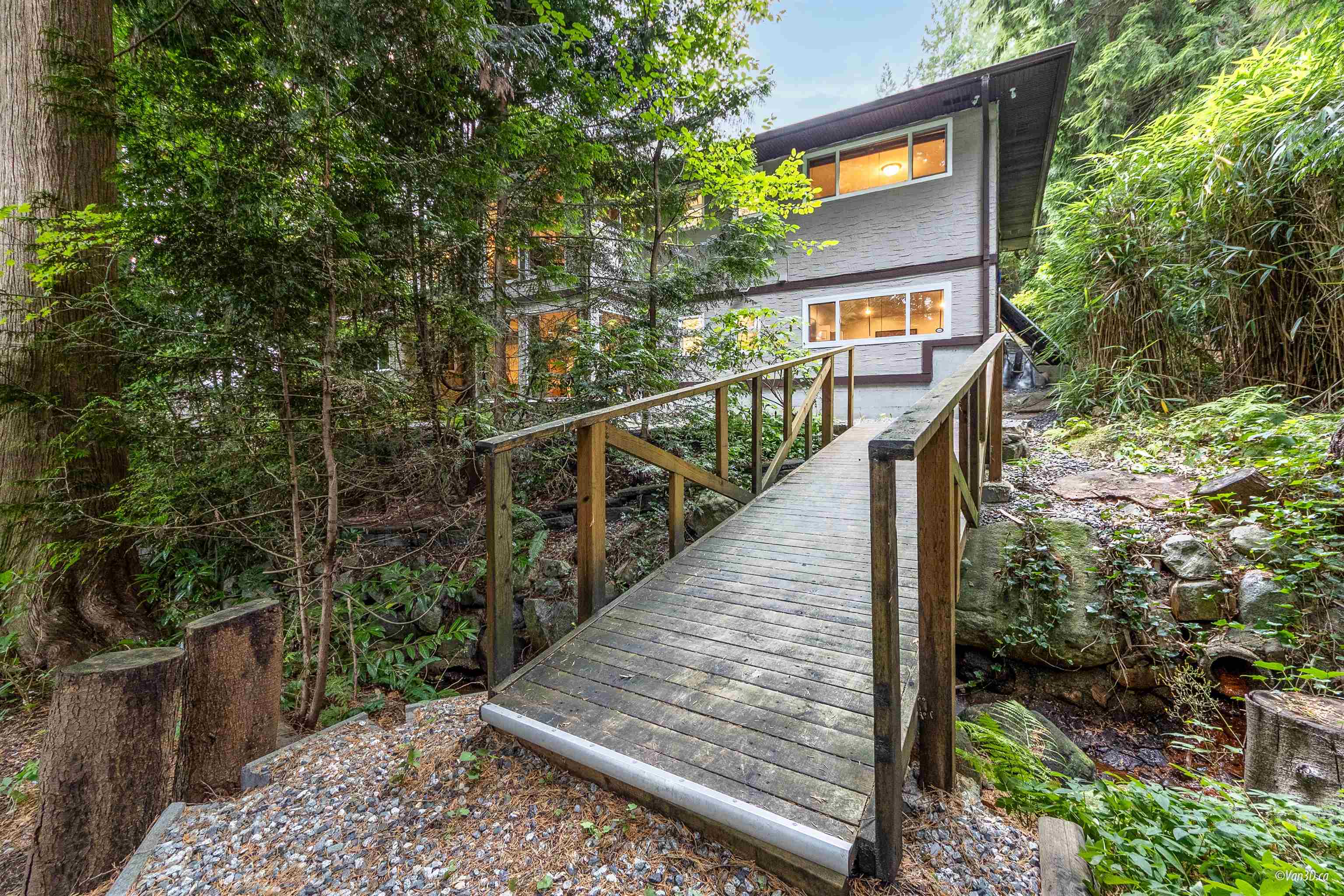Listing image of 4540 MOUNTAIN HIGHWAY