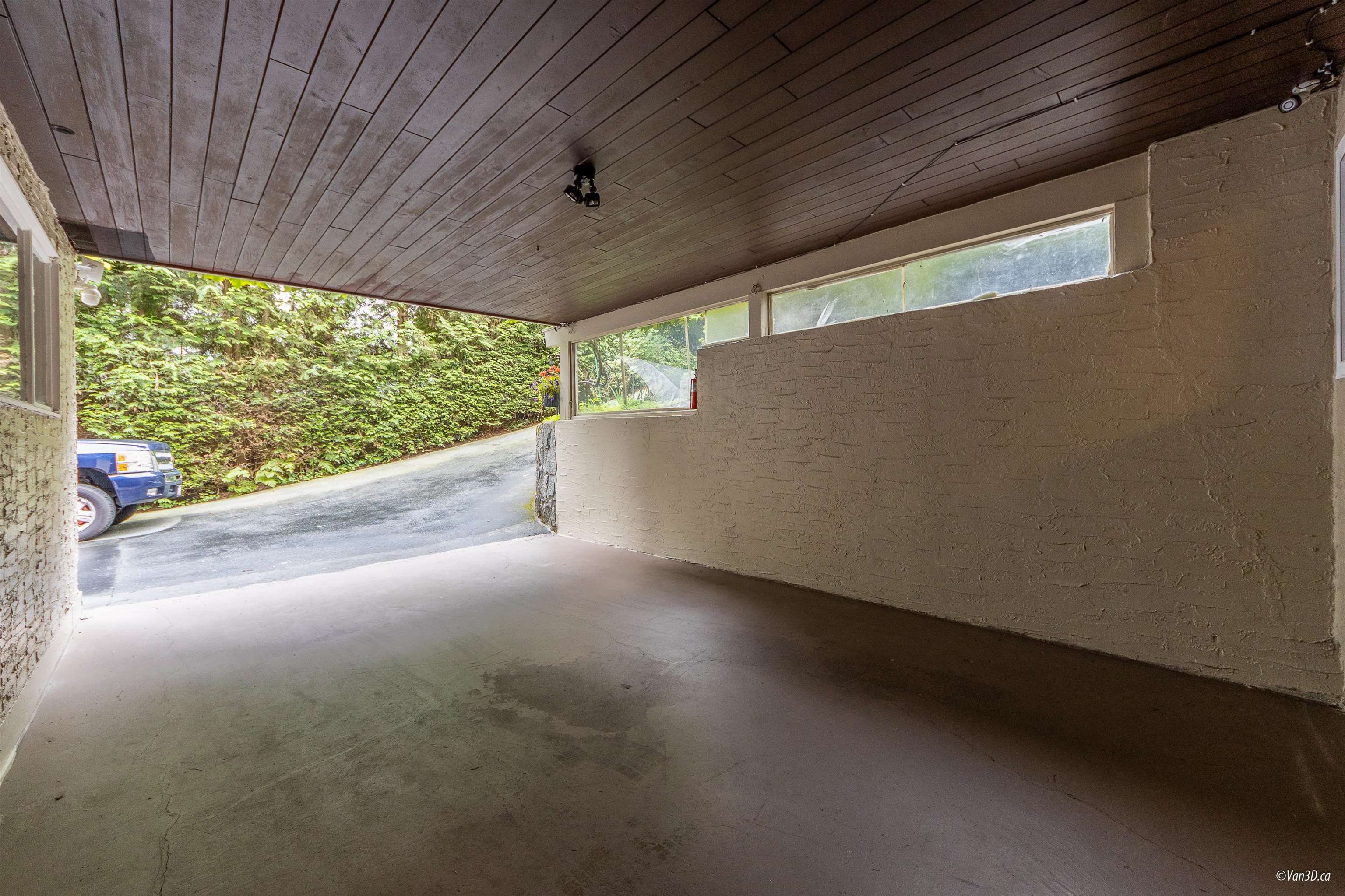 Listing image of 4540 MOUNTAIN HIGHWAY