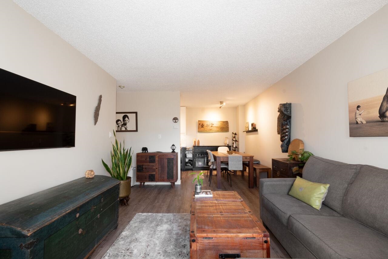 Listing image of 305 1550 CHESTERFIELD AVENUE