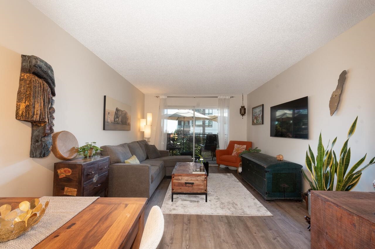 Listing image of 305 1550 CHESTERFIELD AVENUE