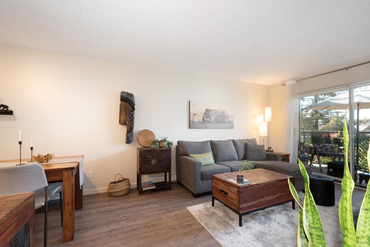 Listing image of 305 1550 CHESTERFIELD AVENUE