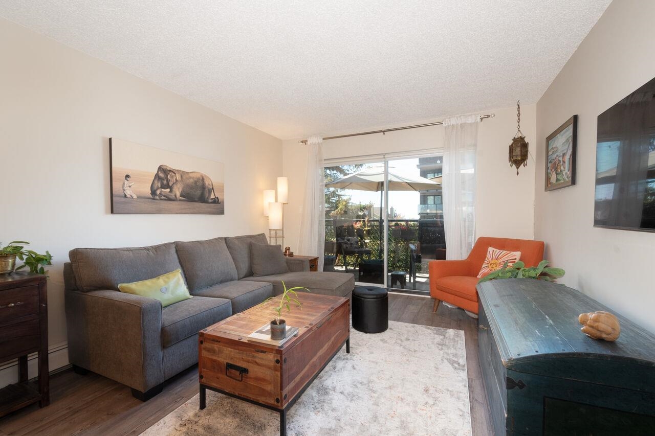 Listing image of 305 1550 CHESTERFIELD AVENUE