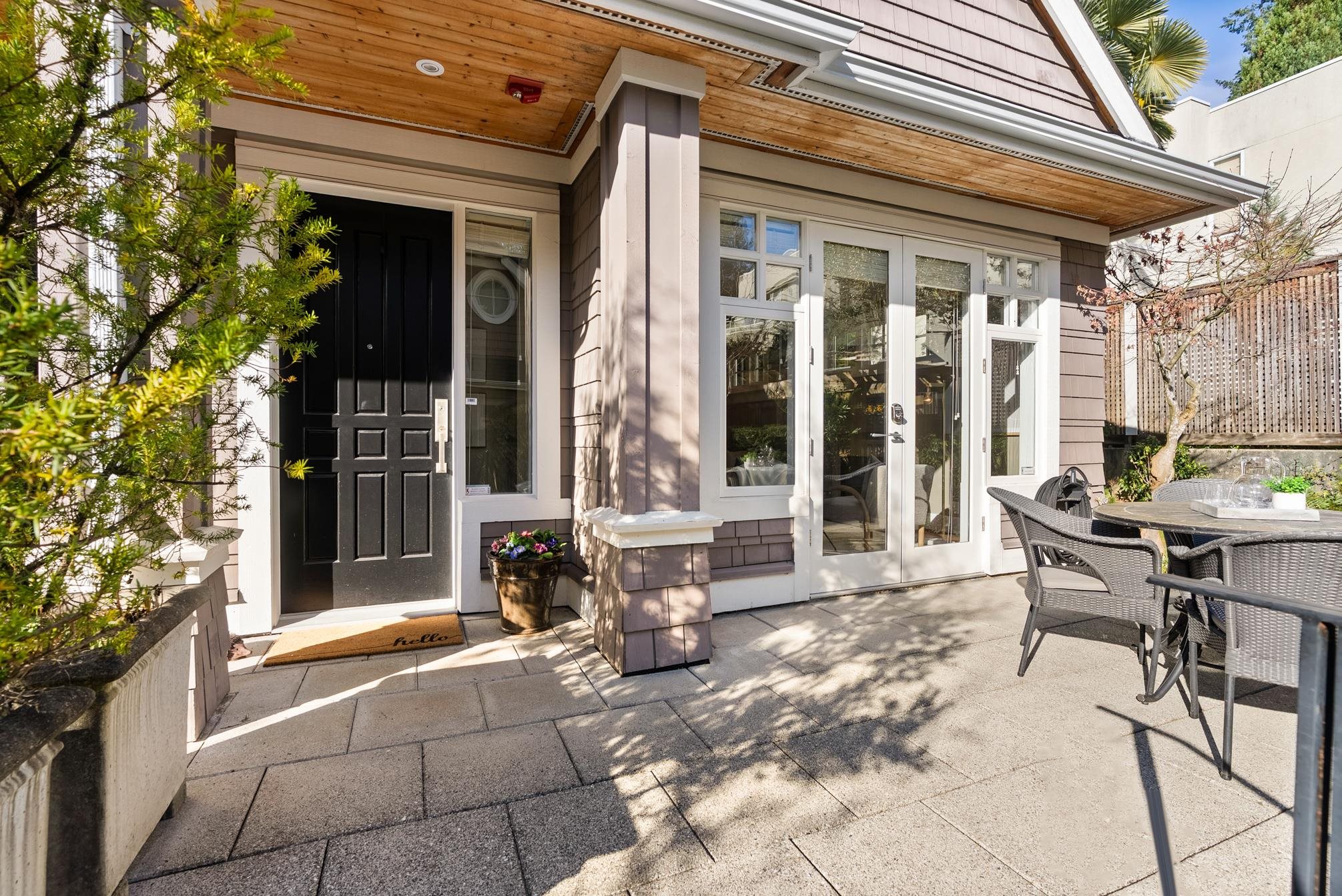 Listing image of 2119 GORDON AVENUE