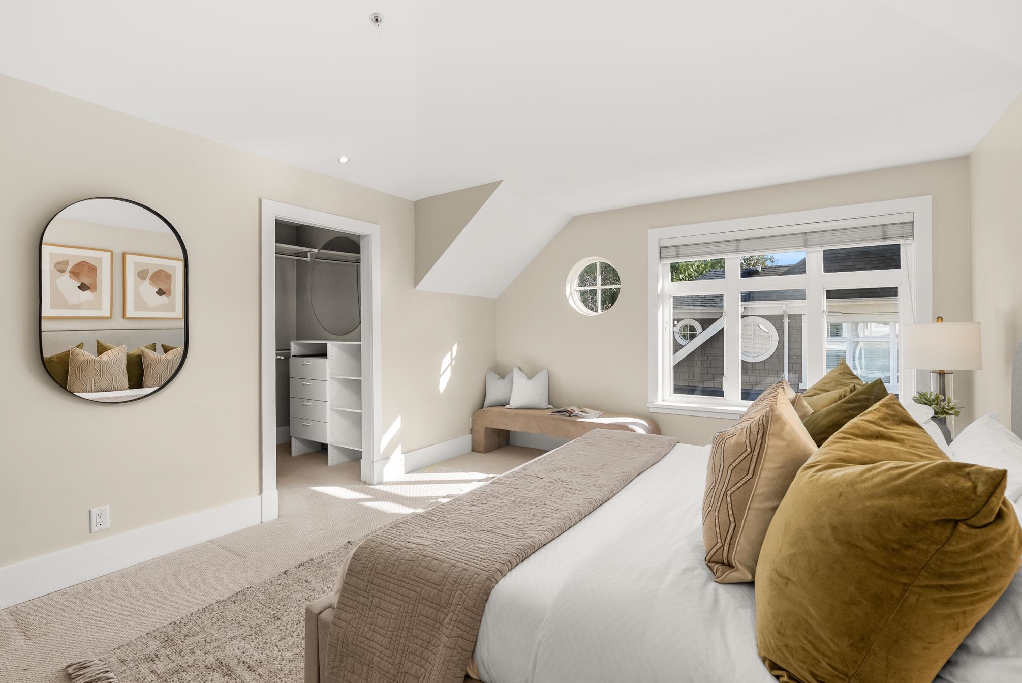 Listing image of 2119 GORDON AVENUE
