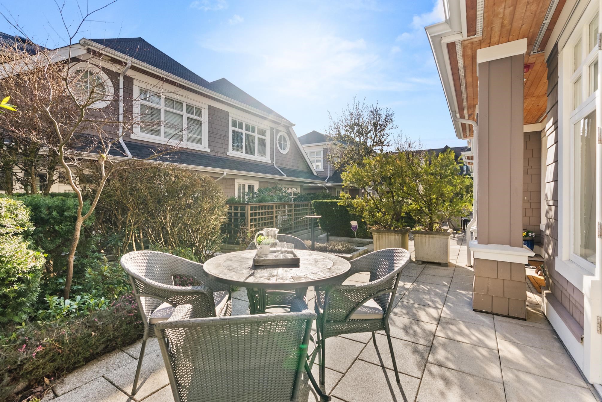 Listing image of 2119 GORDON AVENUE