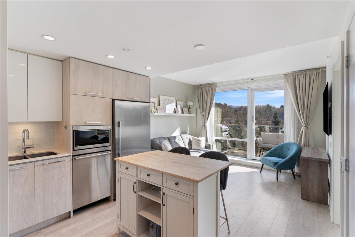 Listing image of 419 680 SEYLYNN CRESCENT