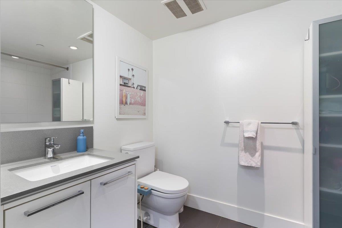 Listing image of 419 680 SEYLYNN CRESCENT
