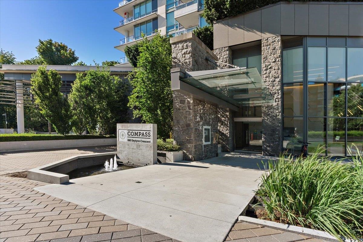 Listing image of 419 680 SEYLYNN CRESCENT