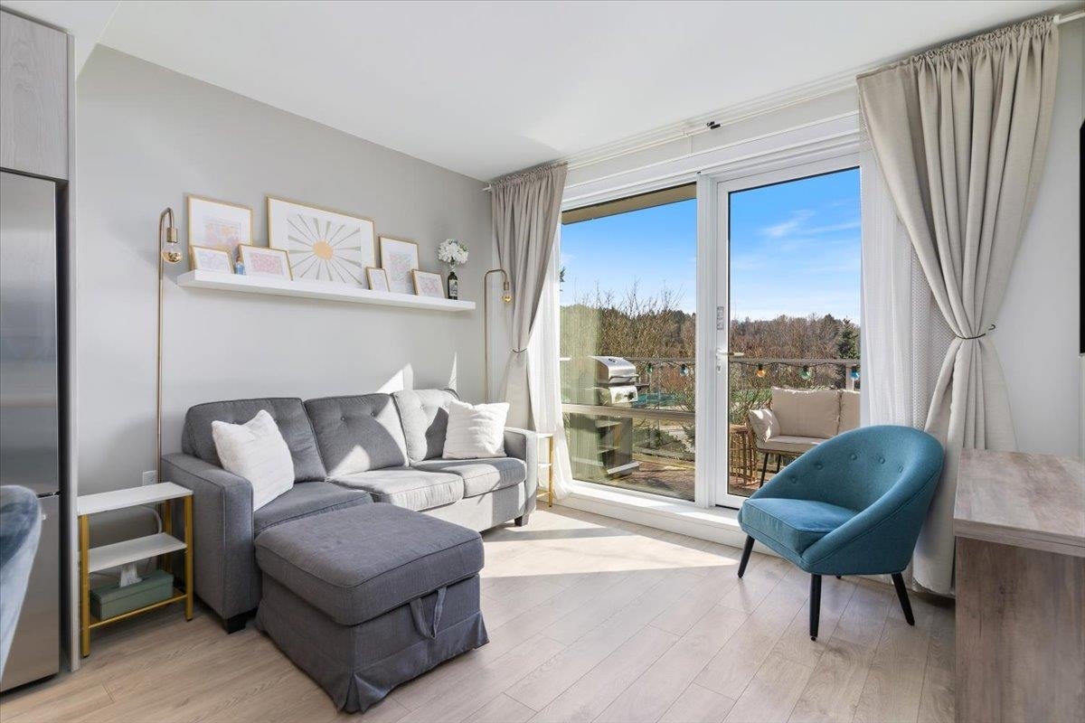 Listing image of 419 680 SEYLYNN CRESCENT