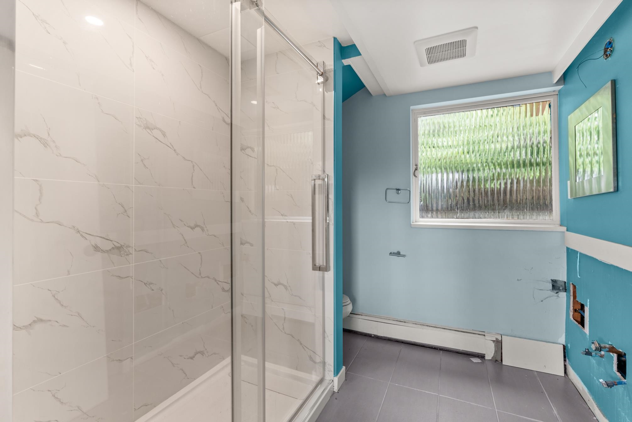 Listing image of 565 ST. GILES ROAD