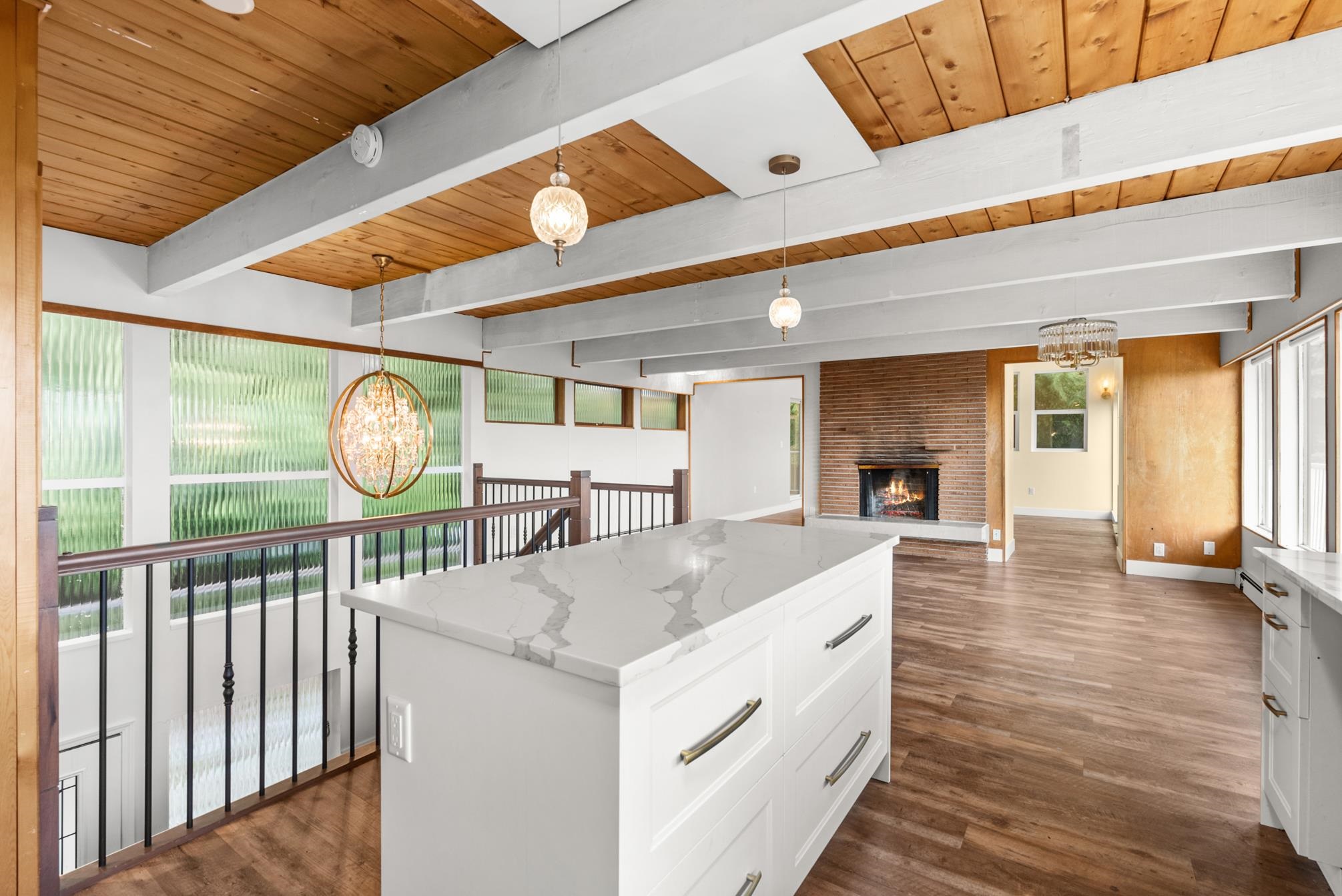 Listing image of 565 ST. GILES ROAD