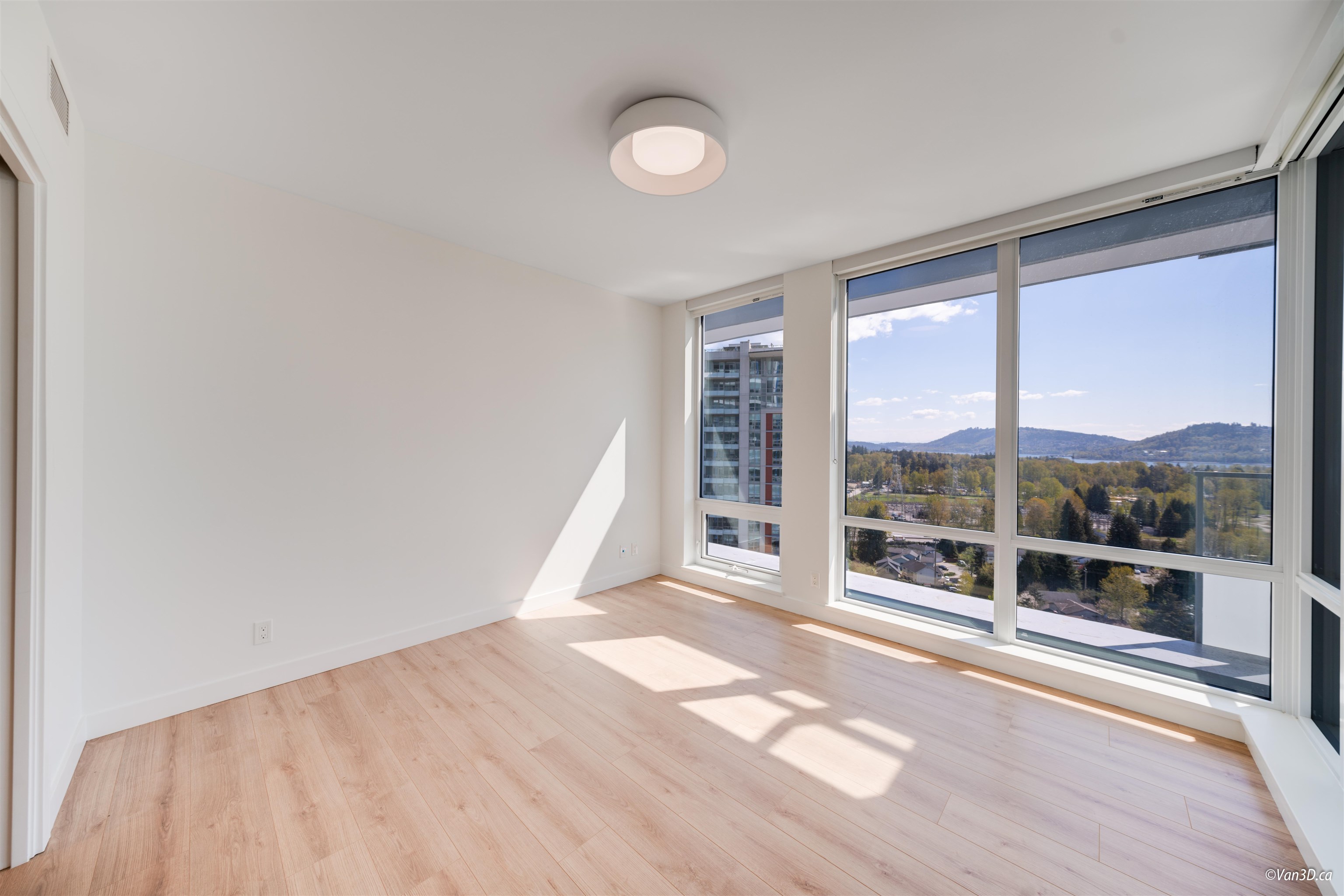 Listing image of 1906 1500 FERN STREET