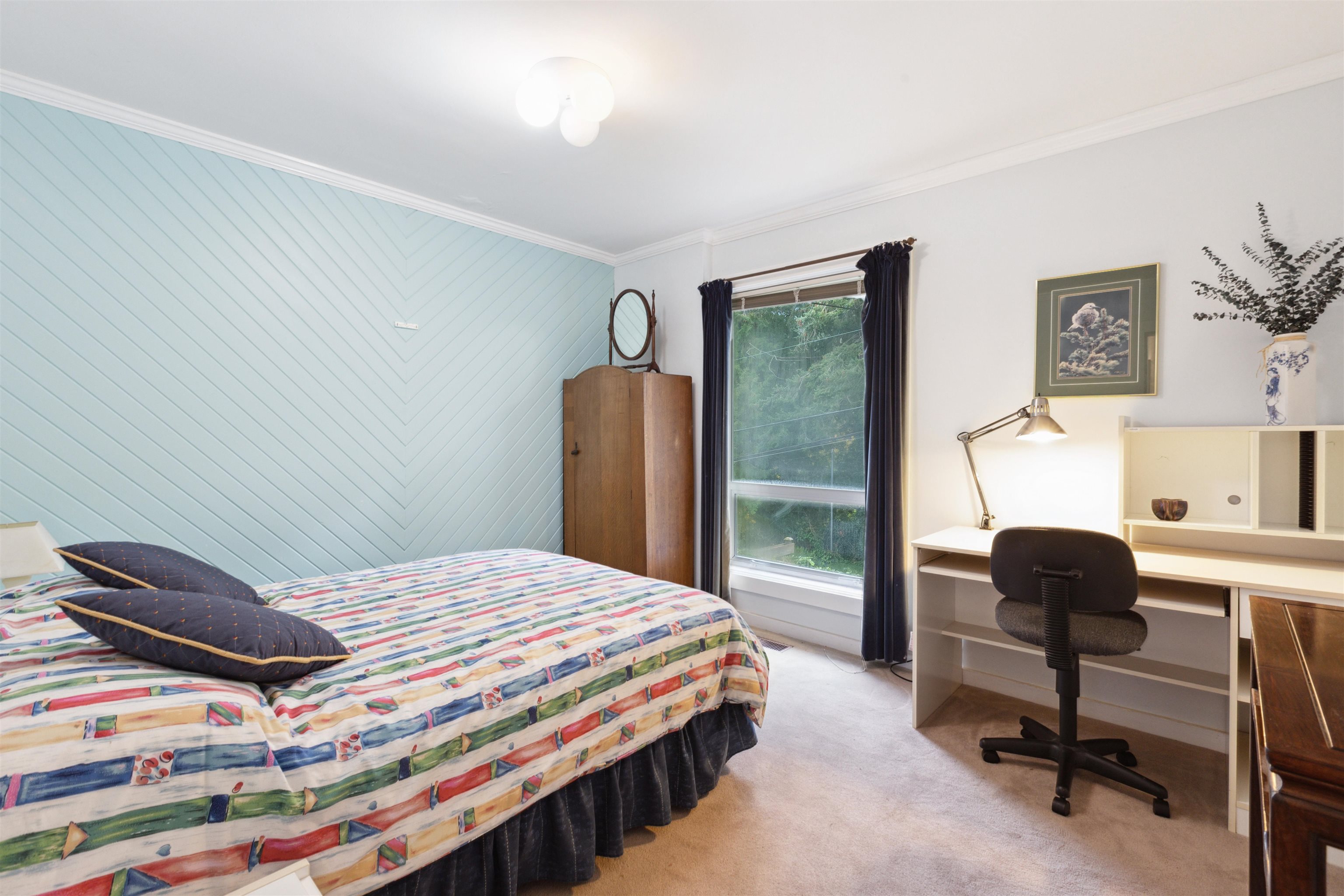 Listing image of 6295 ST. GEORGES AVENUE