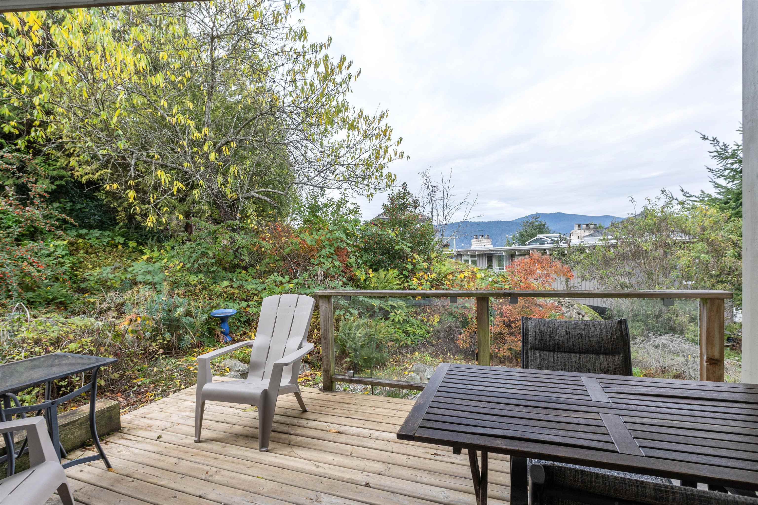 Listing image of 6295 ST. GEORGES AVENUE