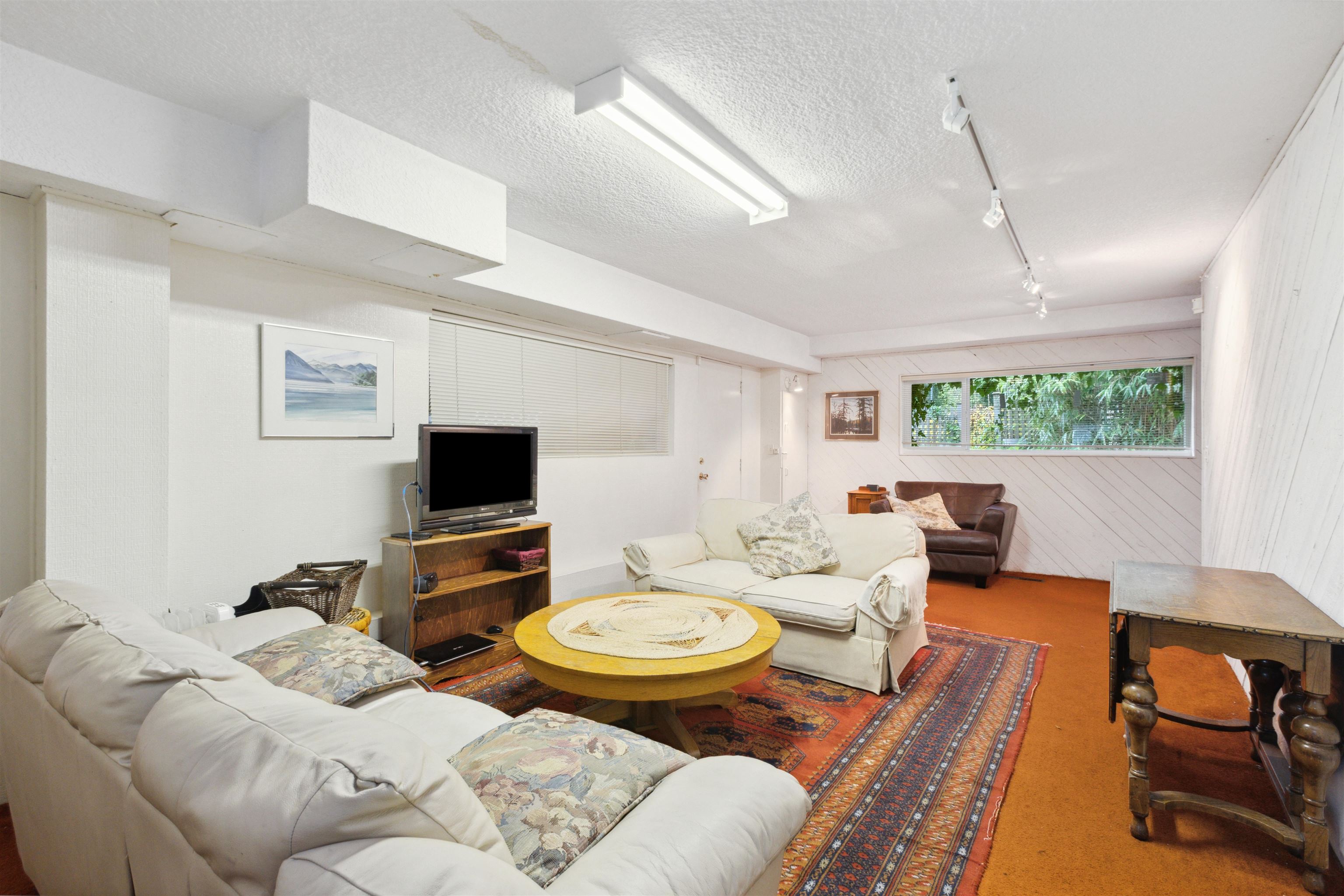 Listing image of 6295 ST. GEORGES AVENUE