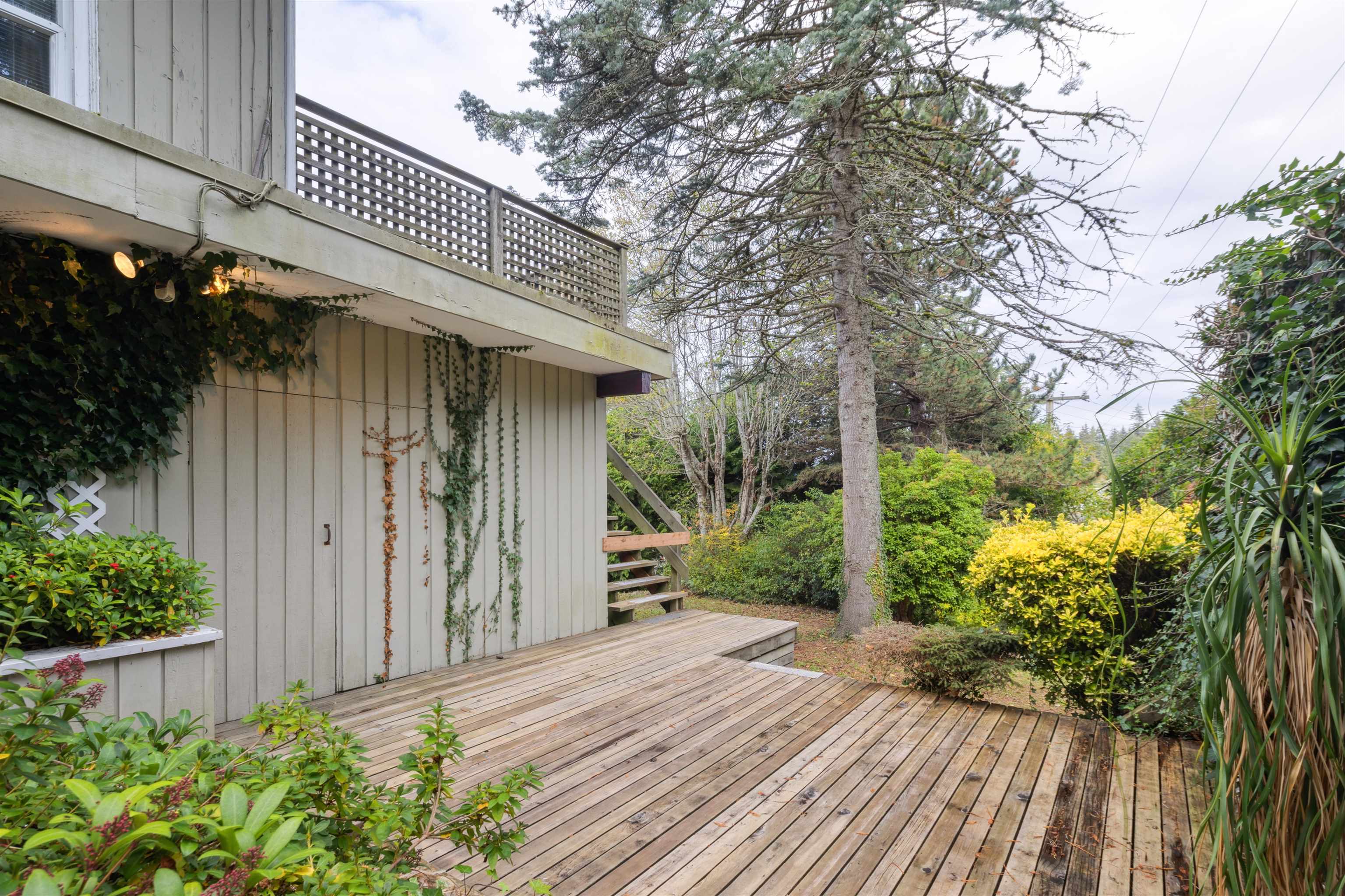 Listing image of 6295 ST. GEORGES AVENUE