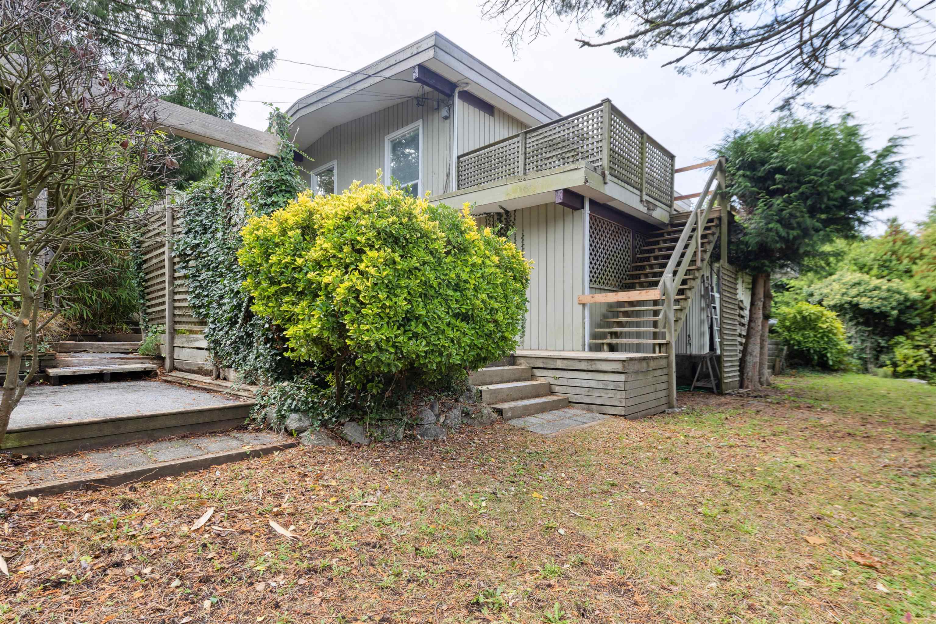 Listing image of 6295 ST. GEORGES AVENUE