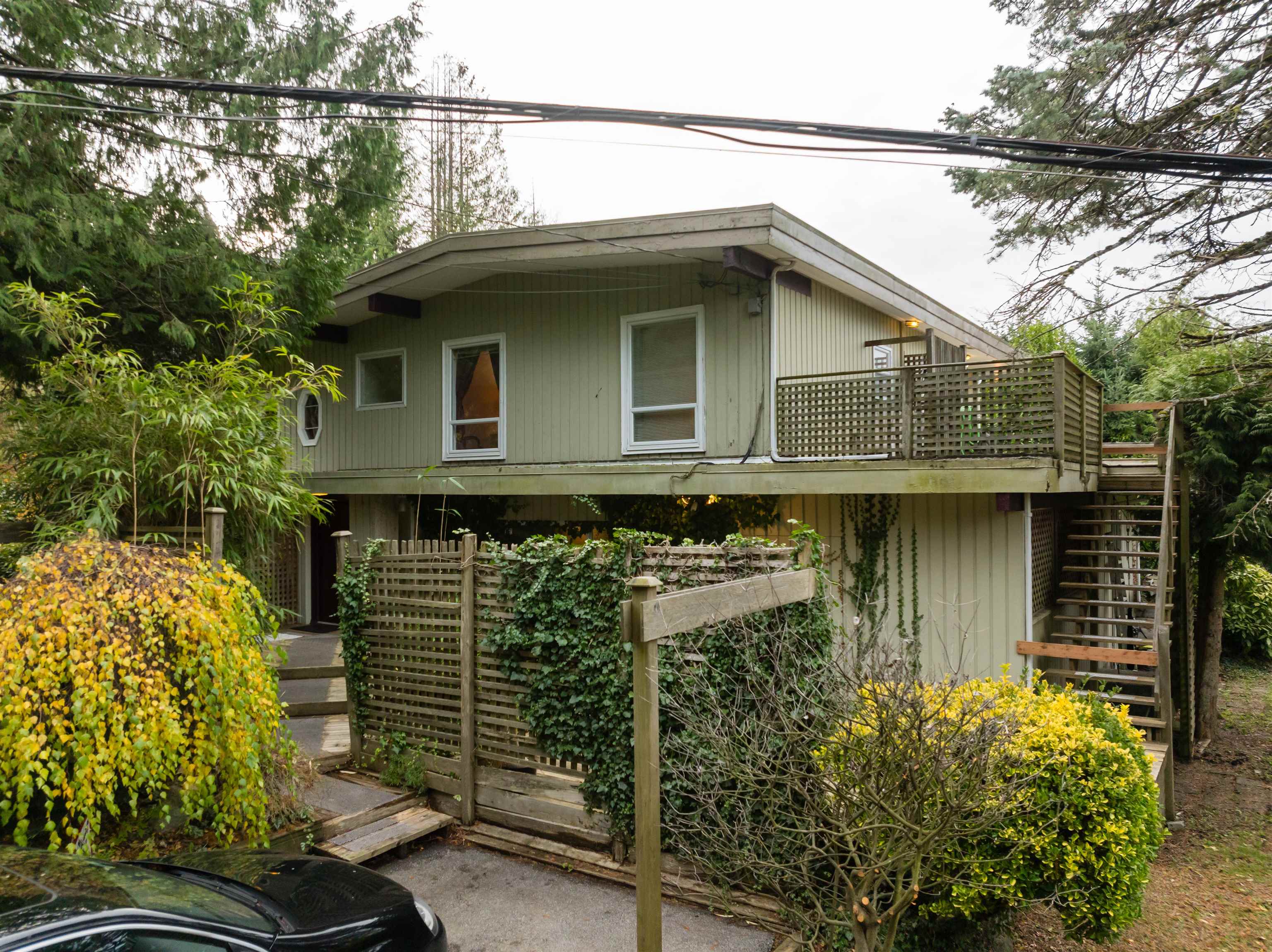 Listing image of 6295 ST. GEORGES AVENUE