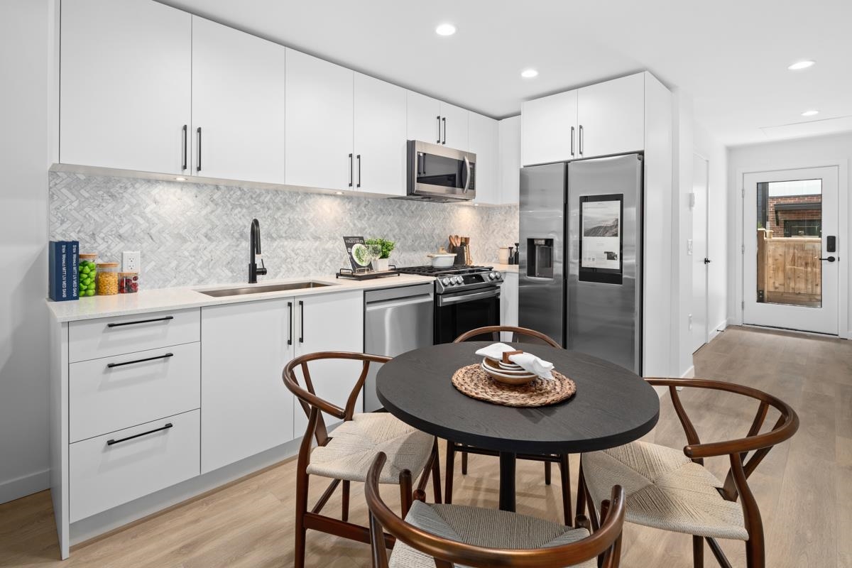 Listing image of 244 545 E 2ND STREET
