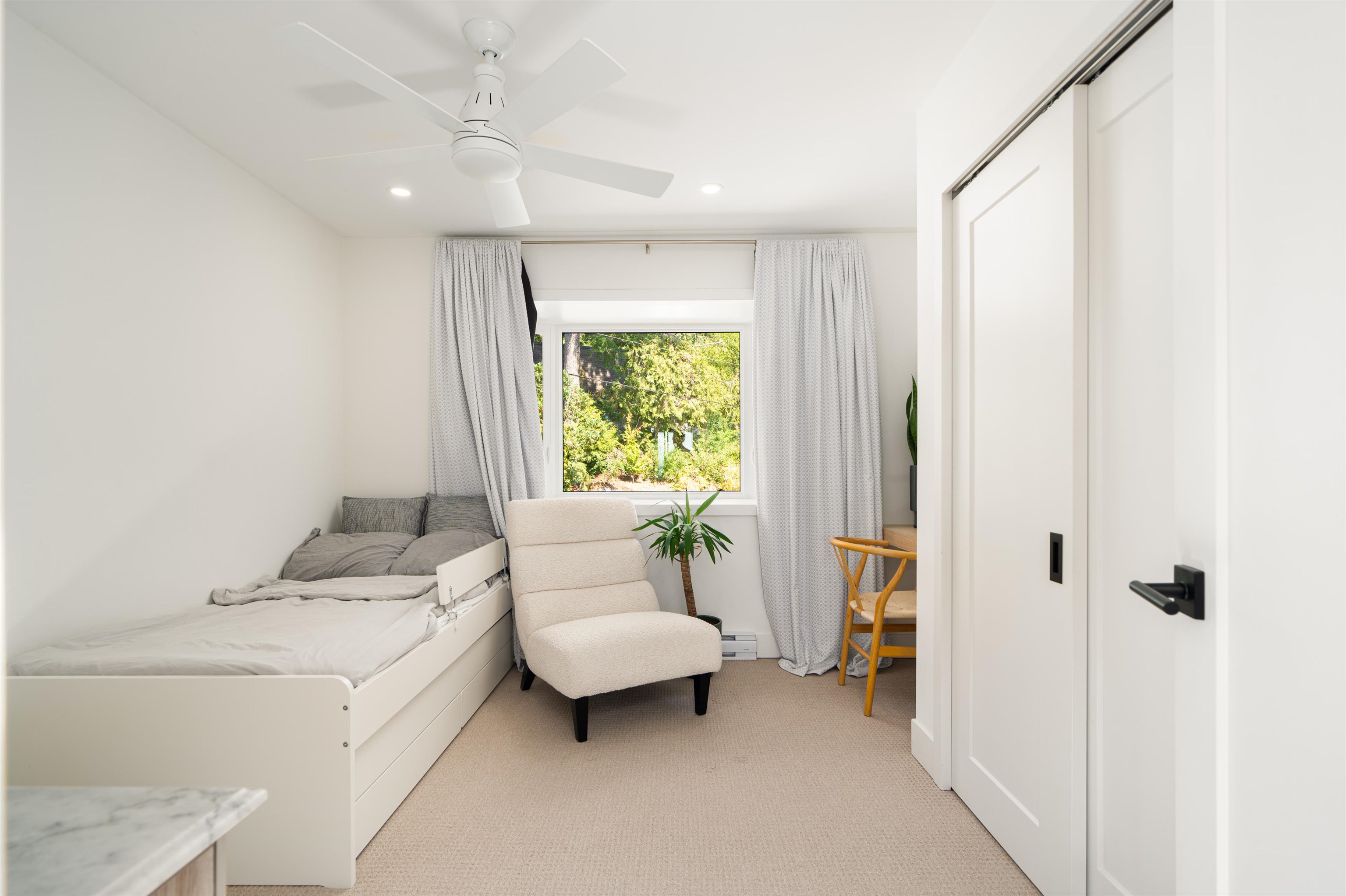 Listing image of 438 CROSSCREEK ROAD