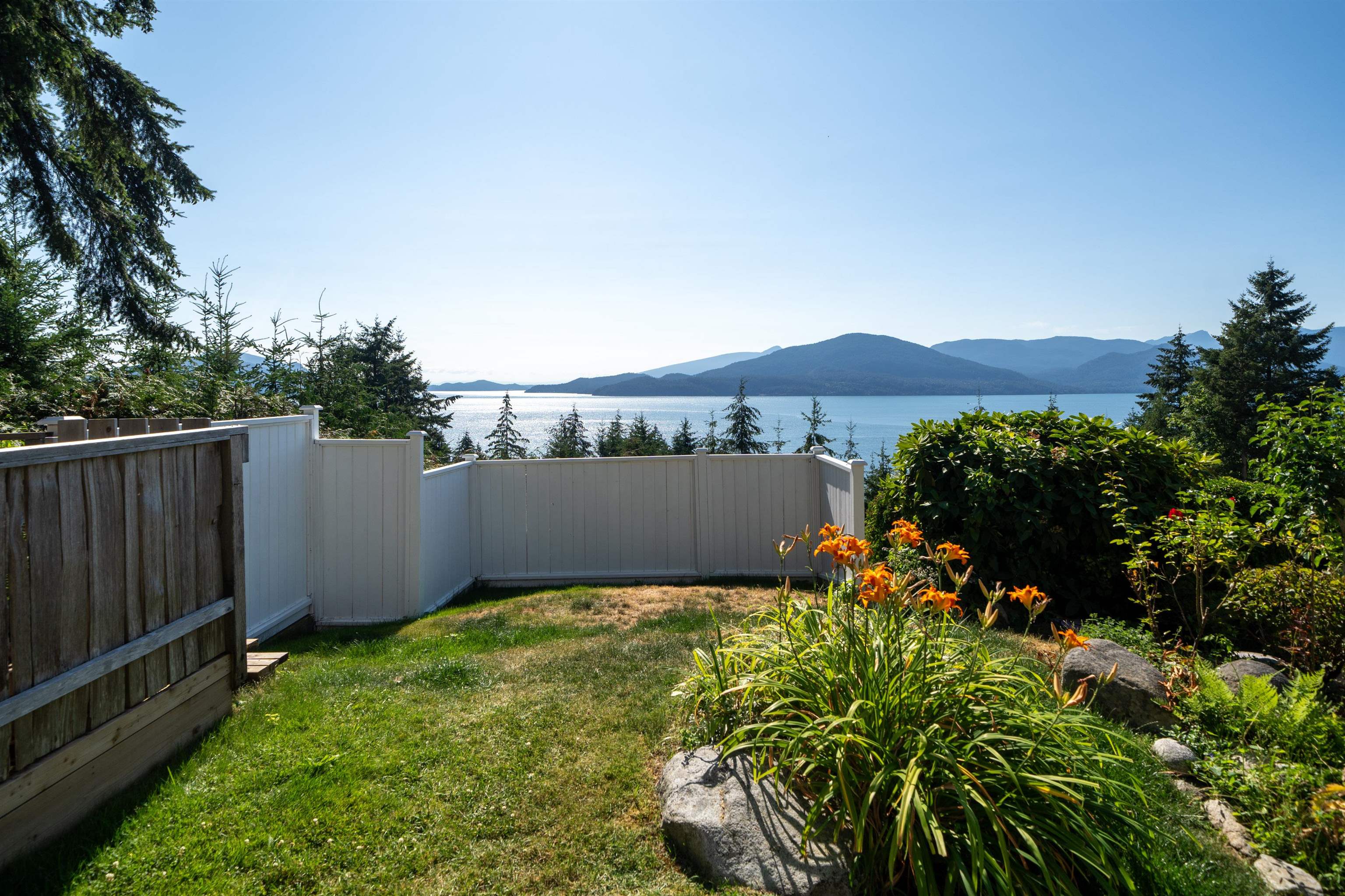 Listing image of 438 CROSSCREEK ROAD