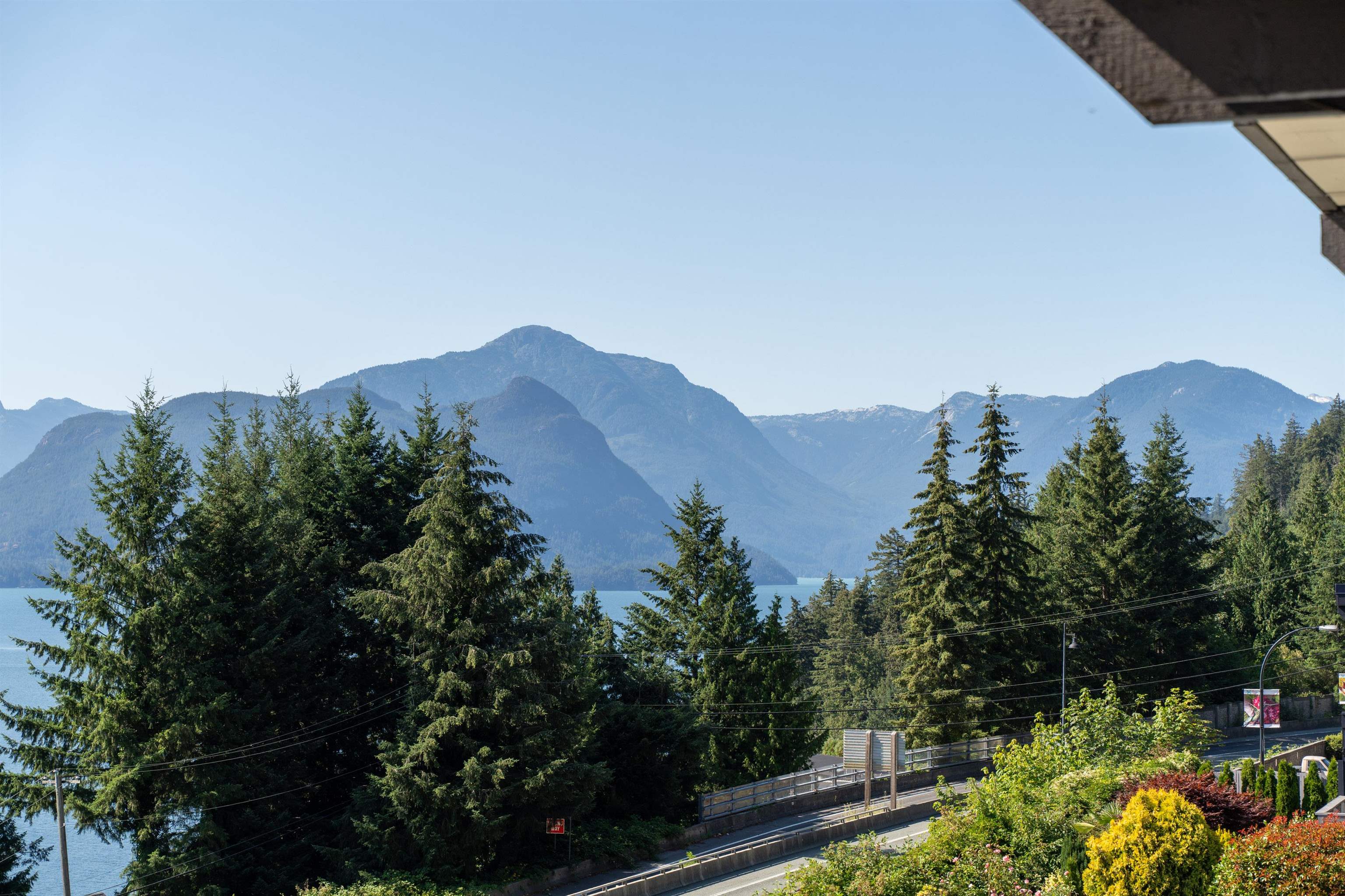 Listing image of 438 CROSSCREEK ROAD