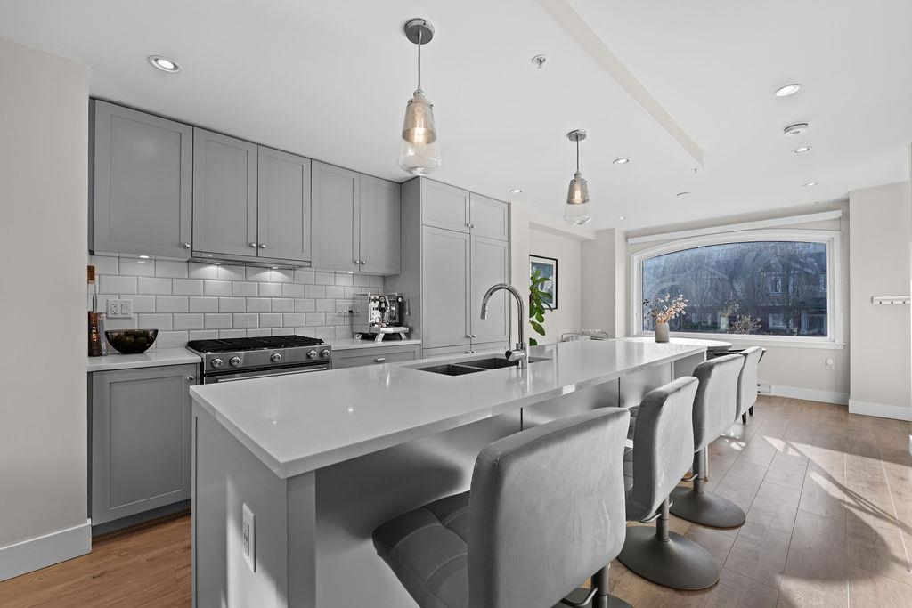 Listing image of 4328 KNIGHT STREET