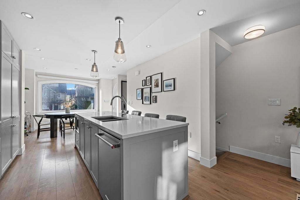 Listing image of 4328 KNIGHT STREET