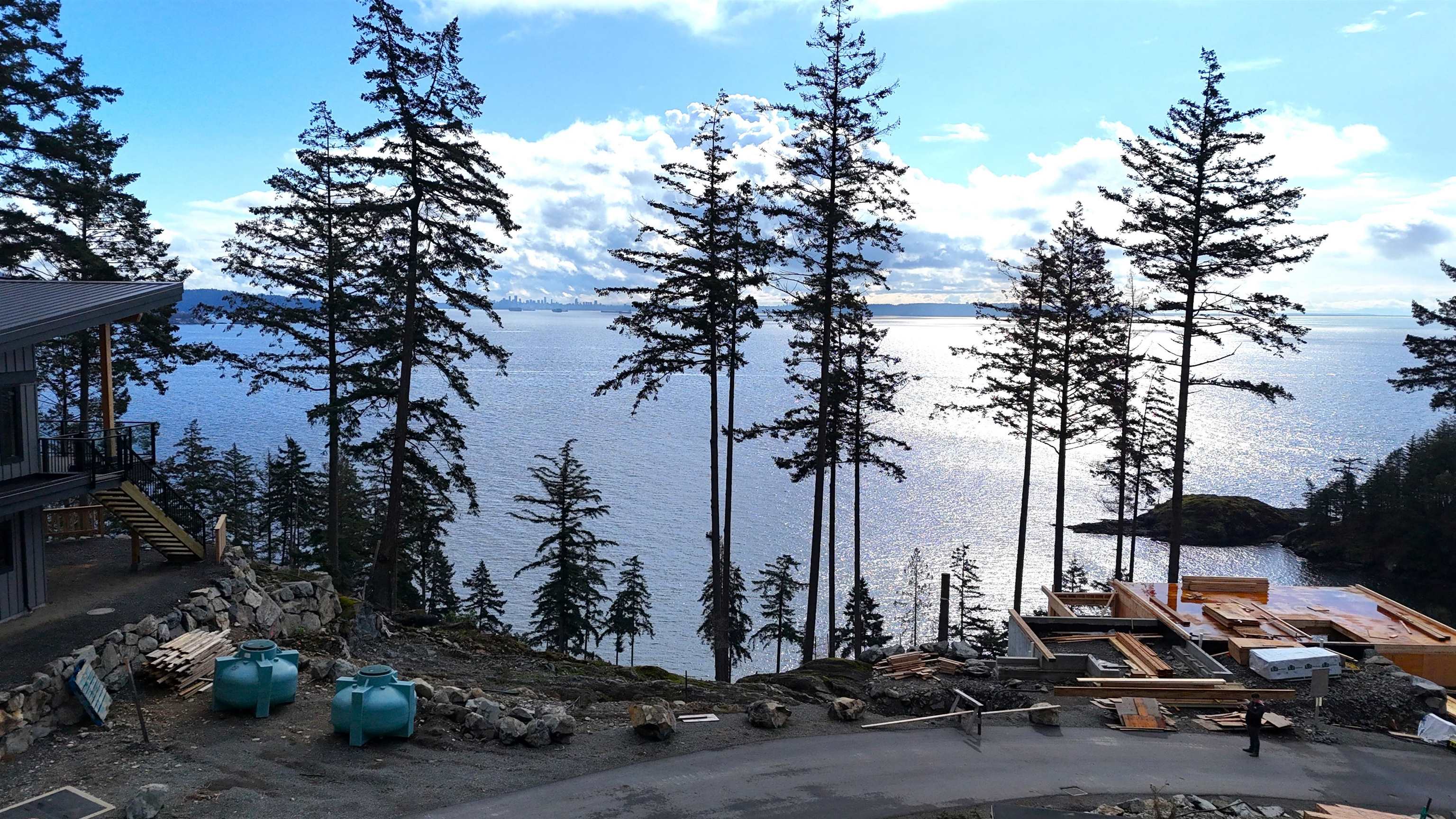 Listing image of 759 SEYMOUR BAY DRIVE