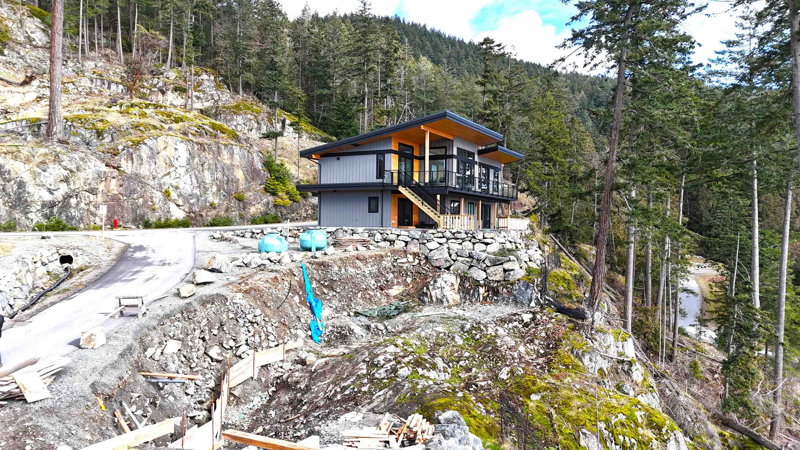 Listing image of 759 SEYMOUR BAY DRIVE