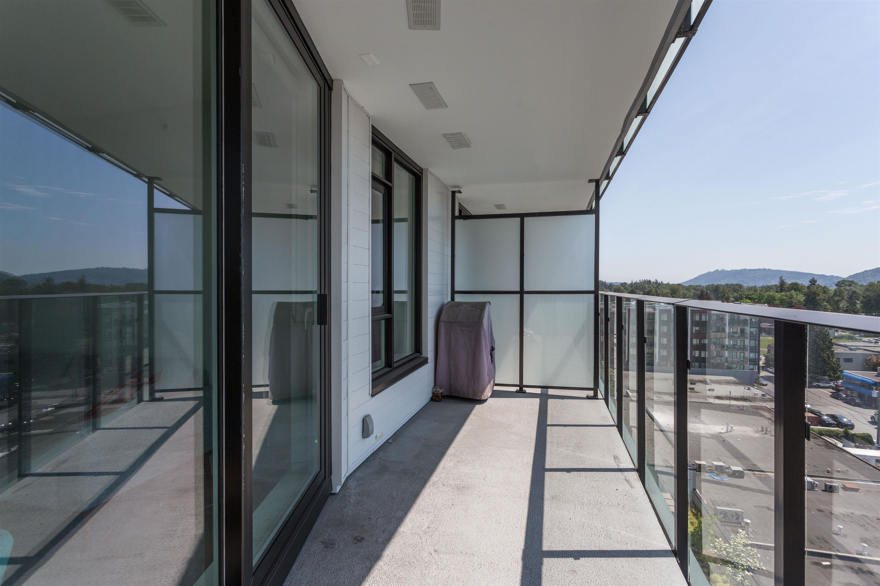 Listing image of 905 1401 HUNTER STREET