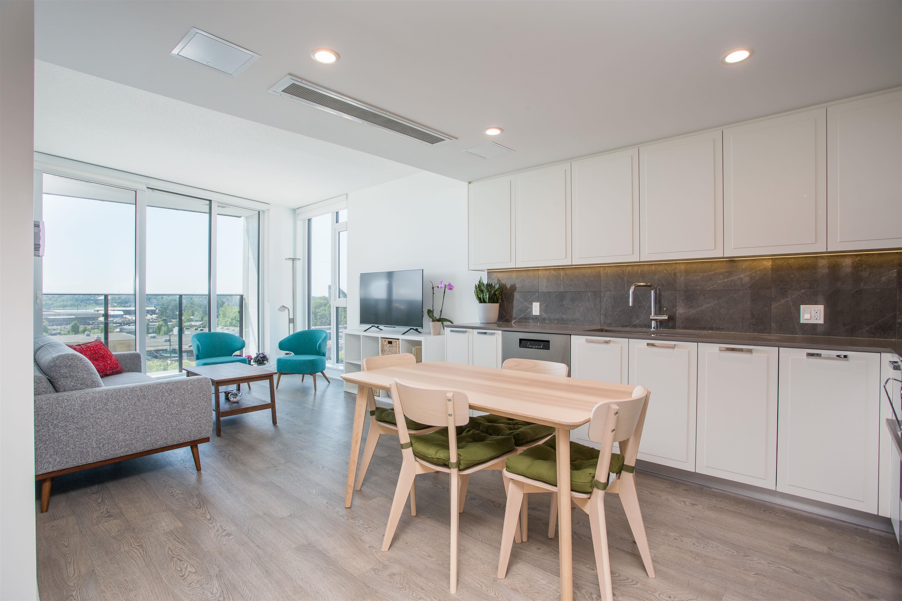 Listing image of 905 1401 HUNTER STREET