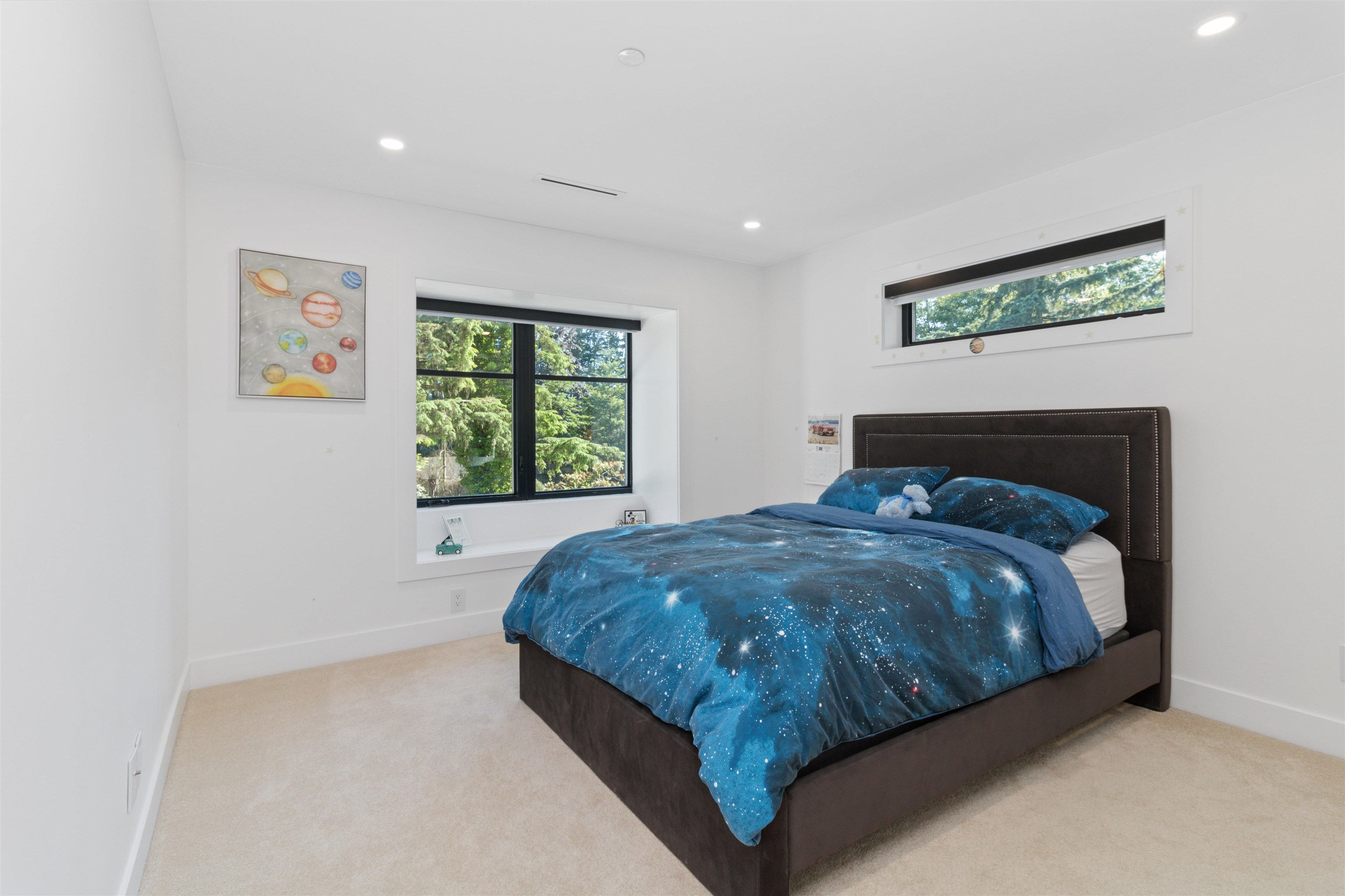 Listing image of 565 MATHERS AVENUE