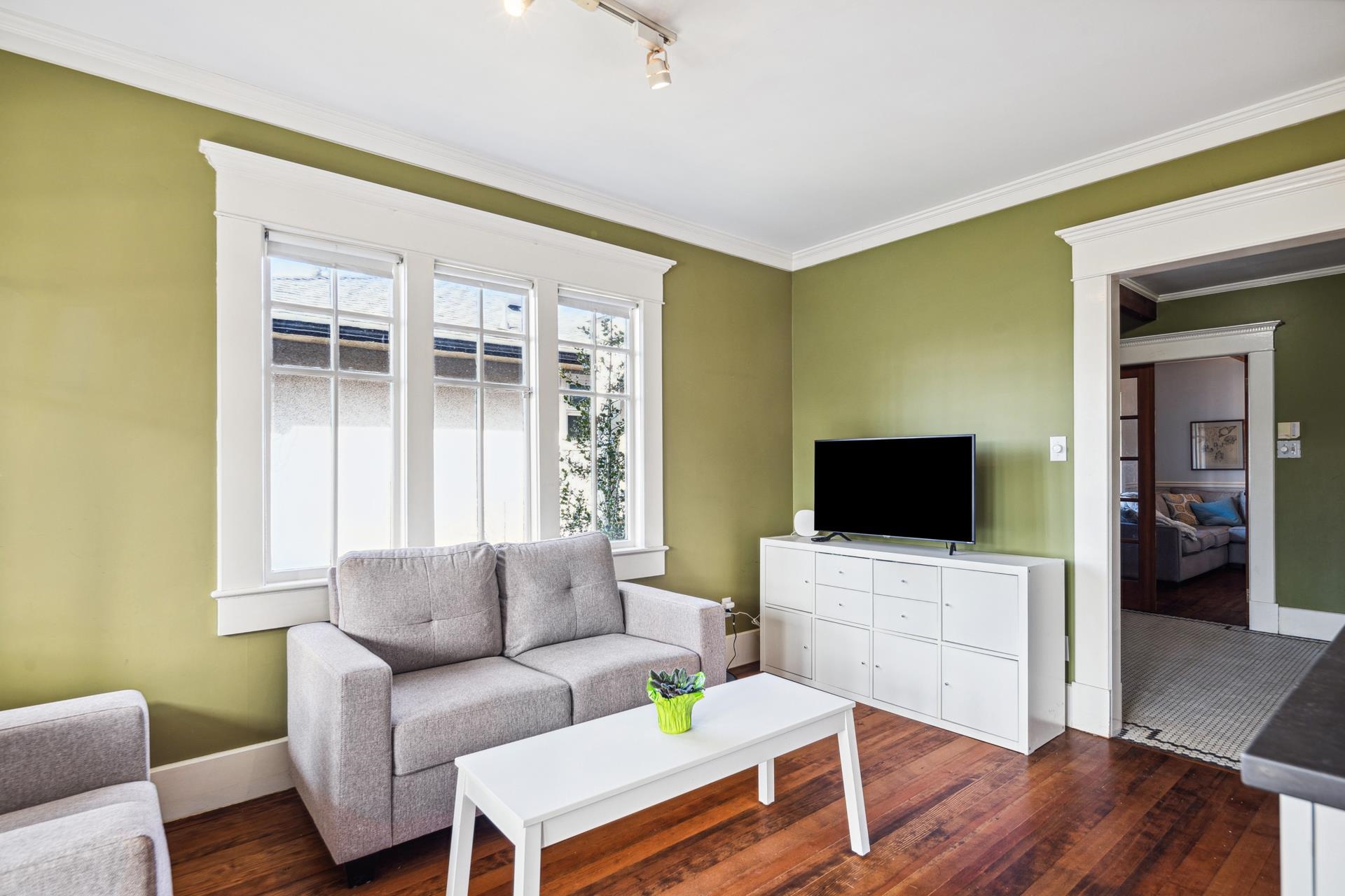 Listing image of 341 W 22ND STREET