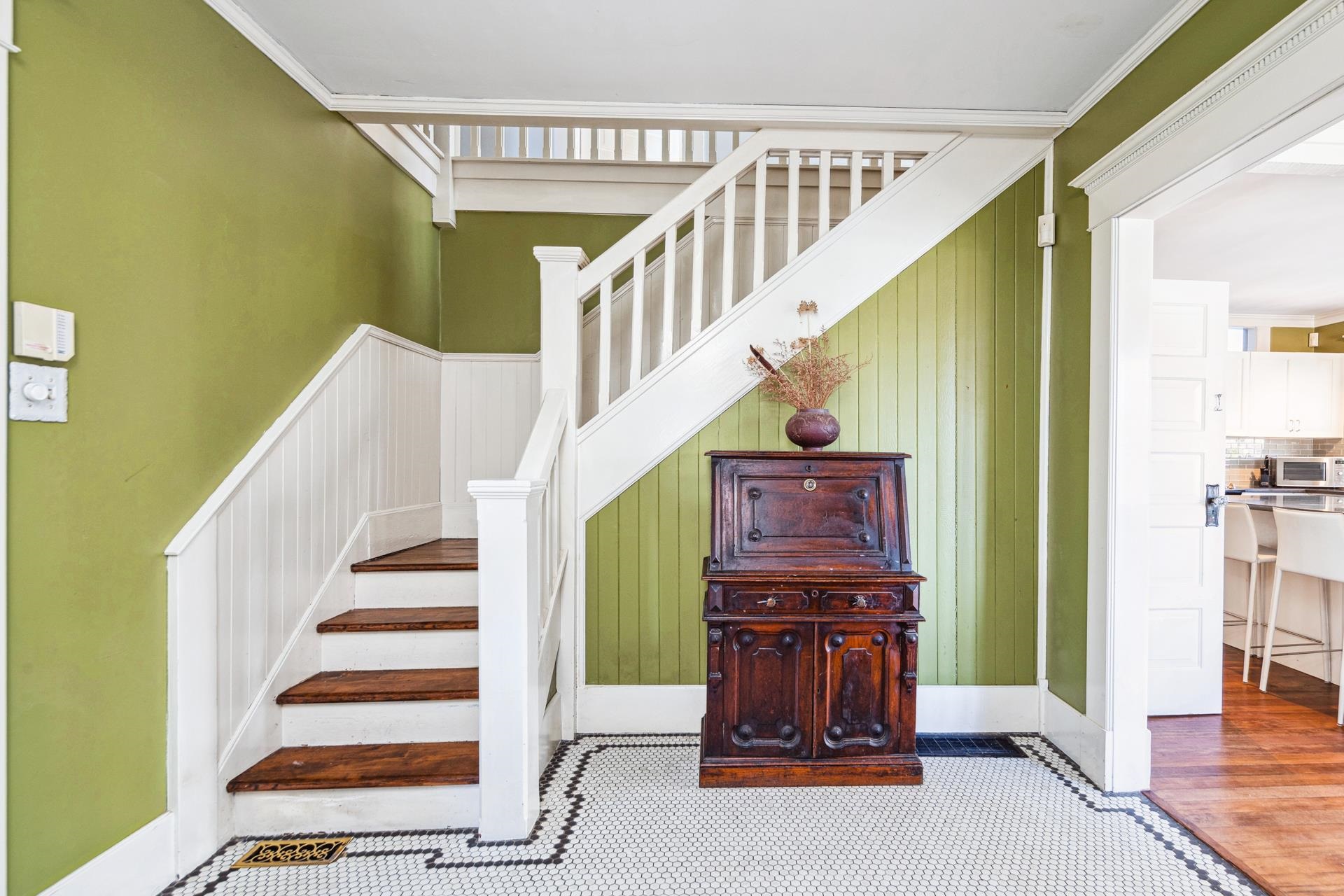 Listing image of 341 W 22ND STREET