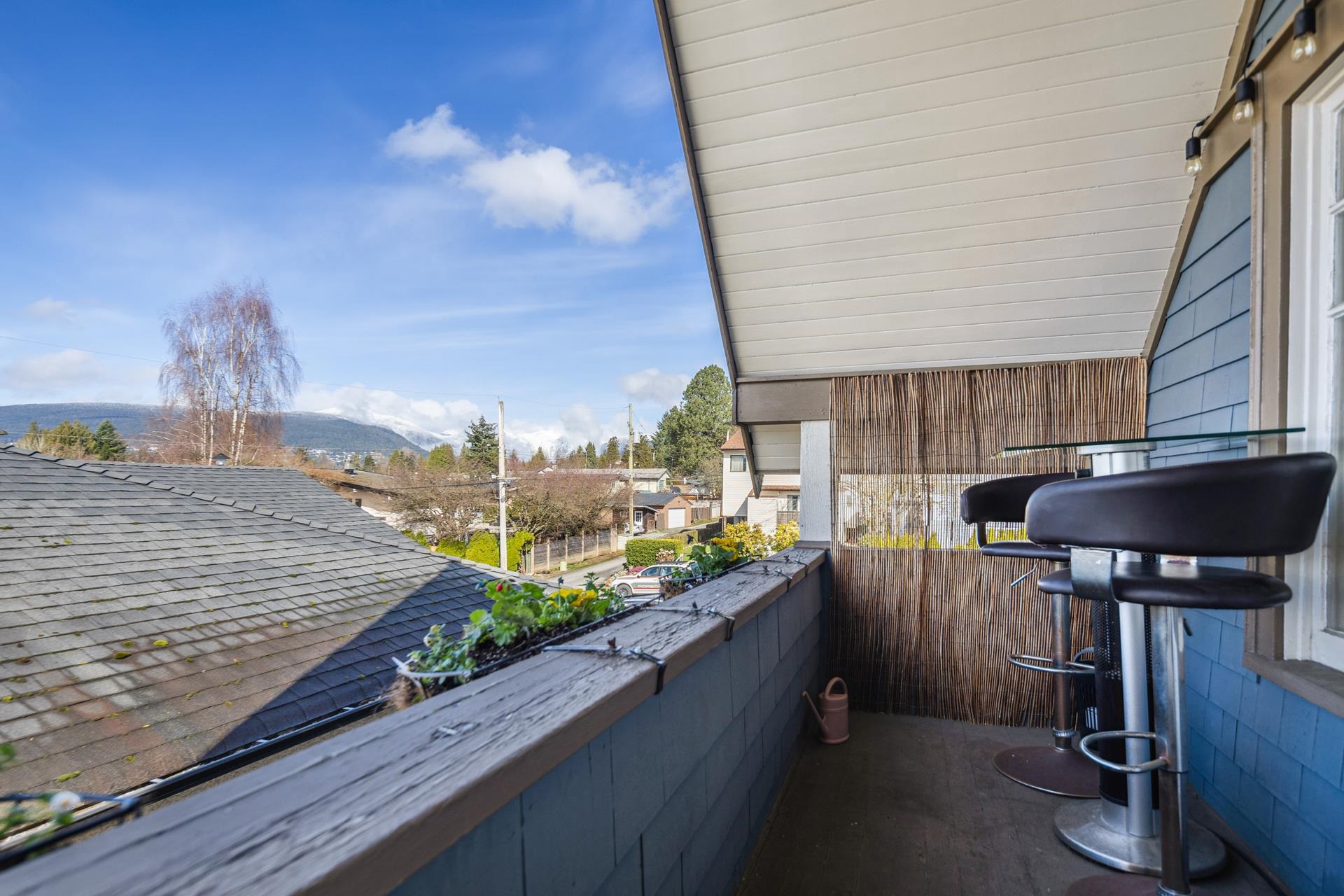 Listing image of 341 W 22ND STREET