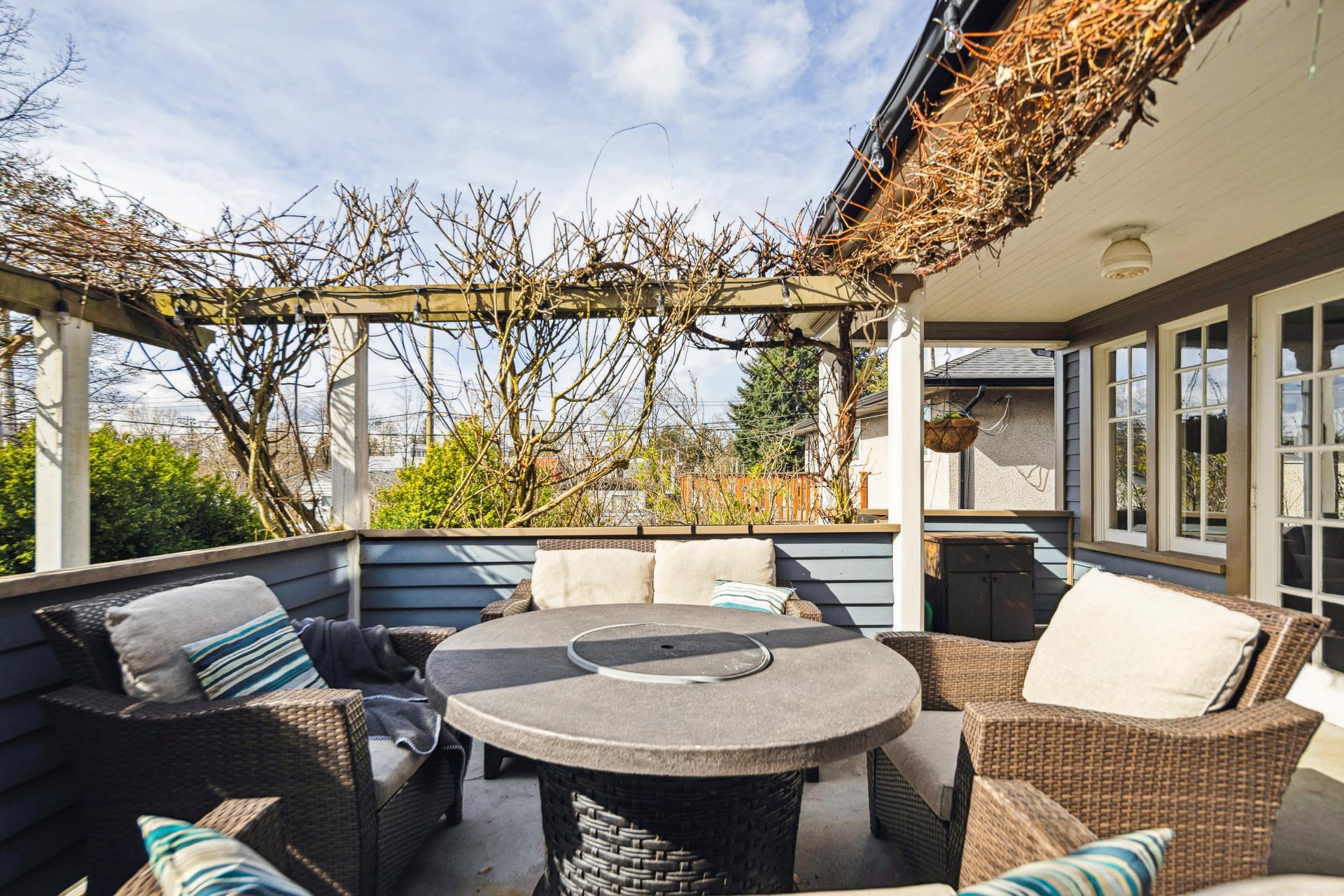 Listing image of 341 W 22ND STREET