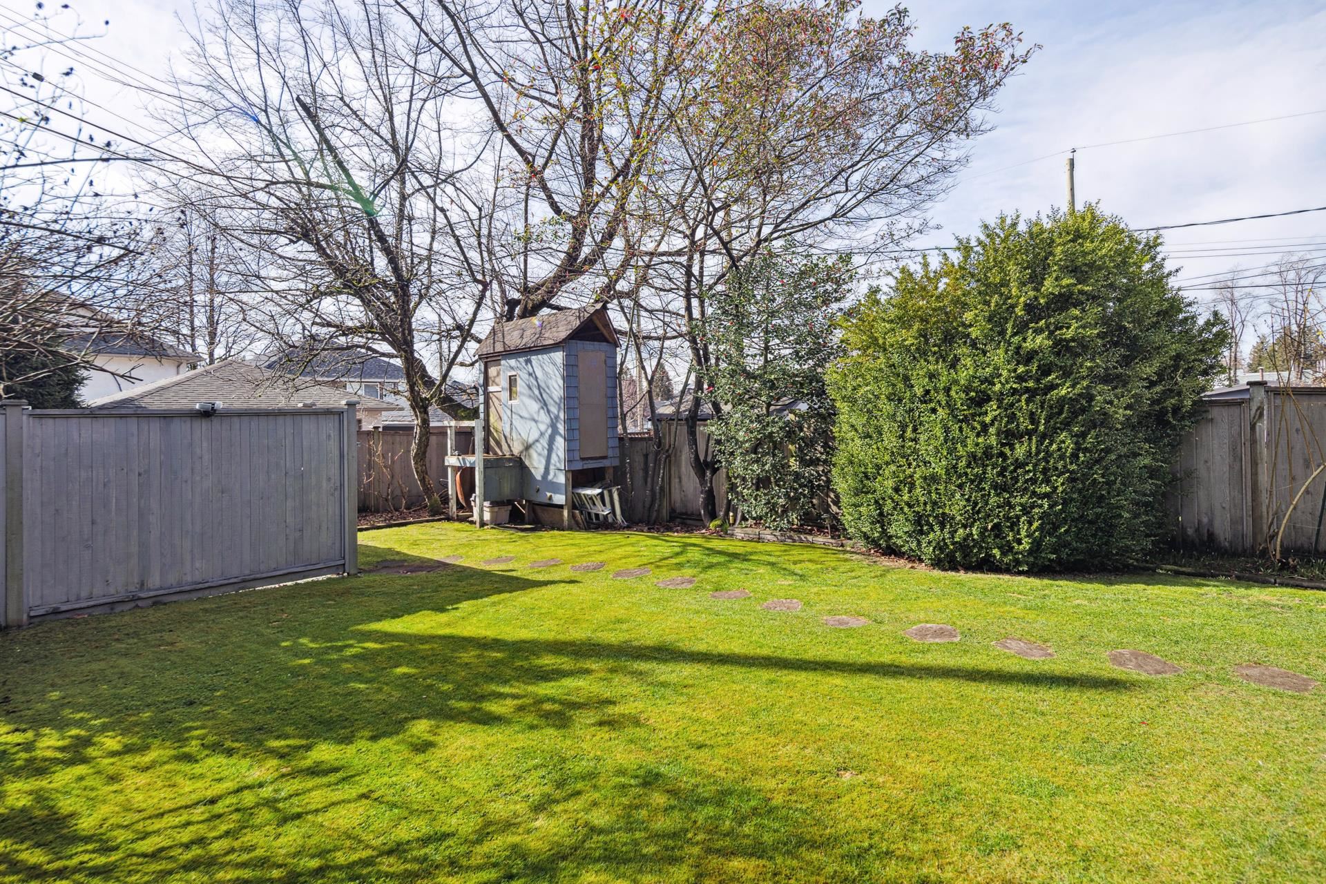 Listing image of 341 W 22ND STREET